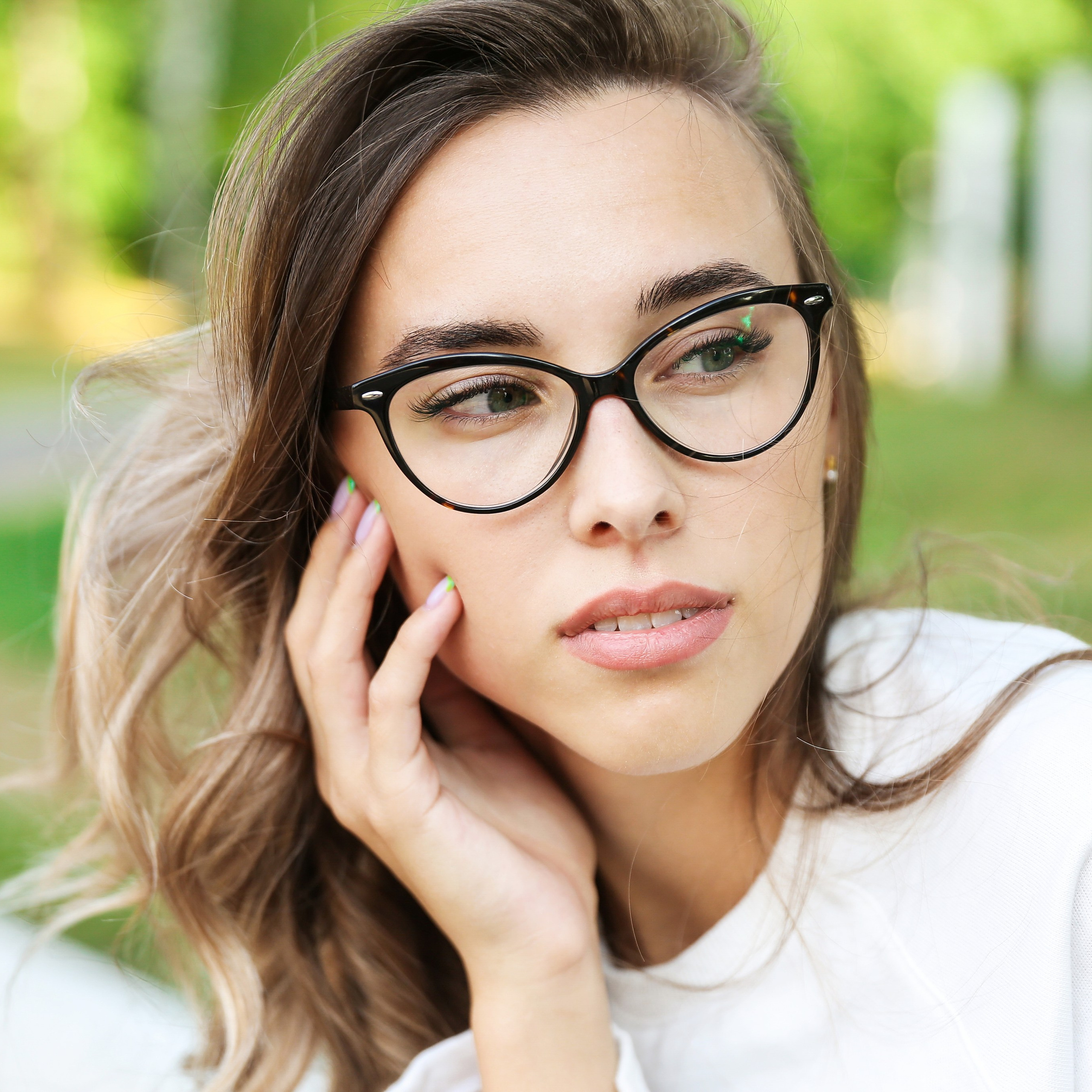 Соня на улице