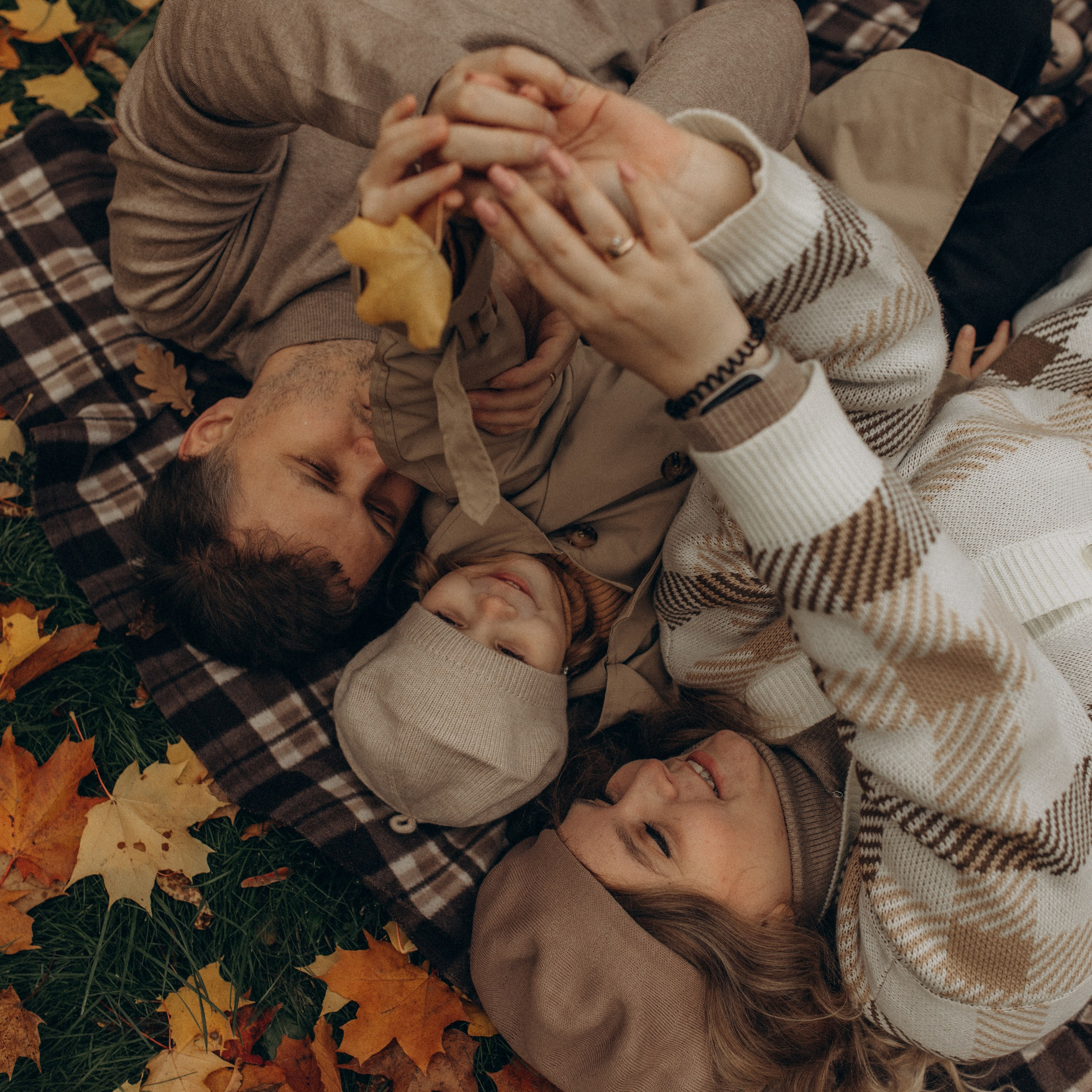 Елена, Владимир и Лея