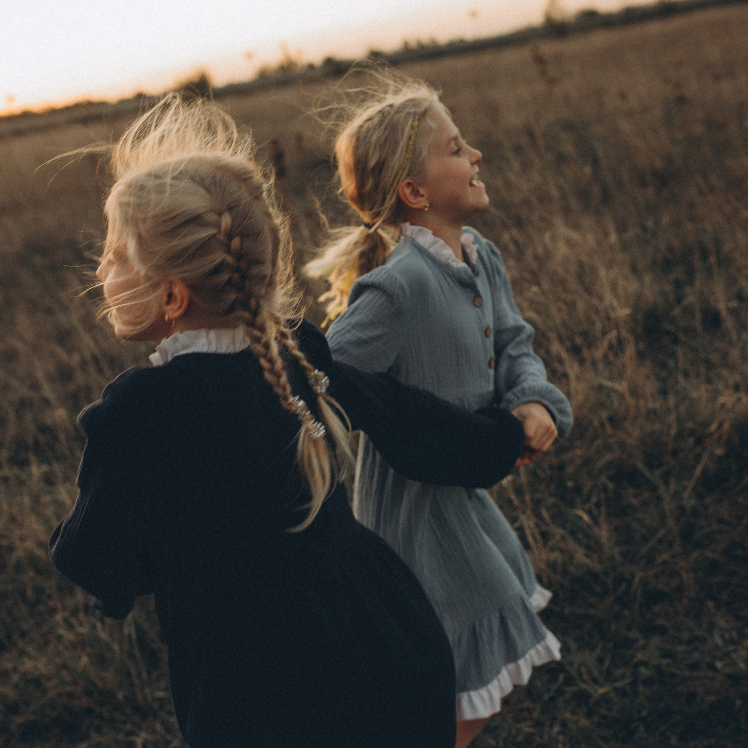 История сестер