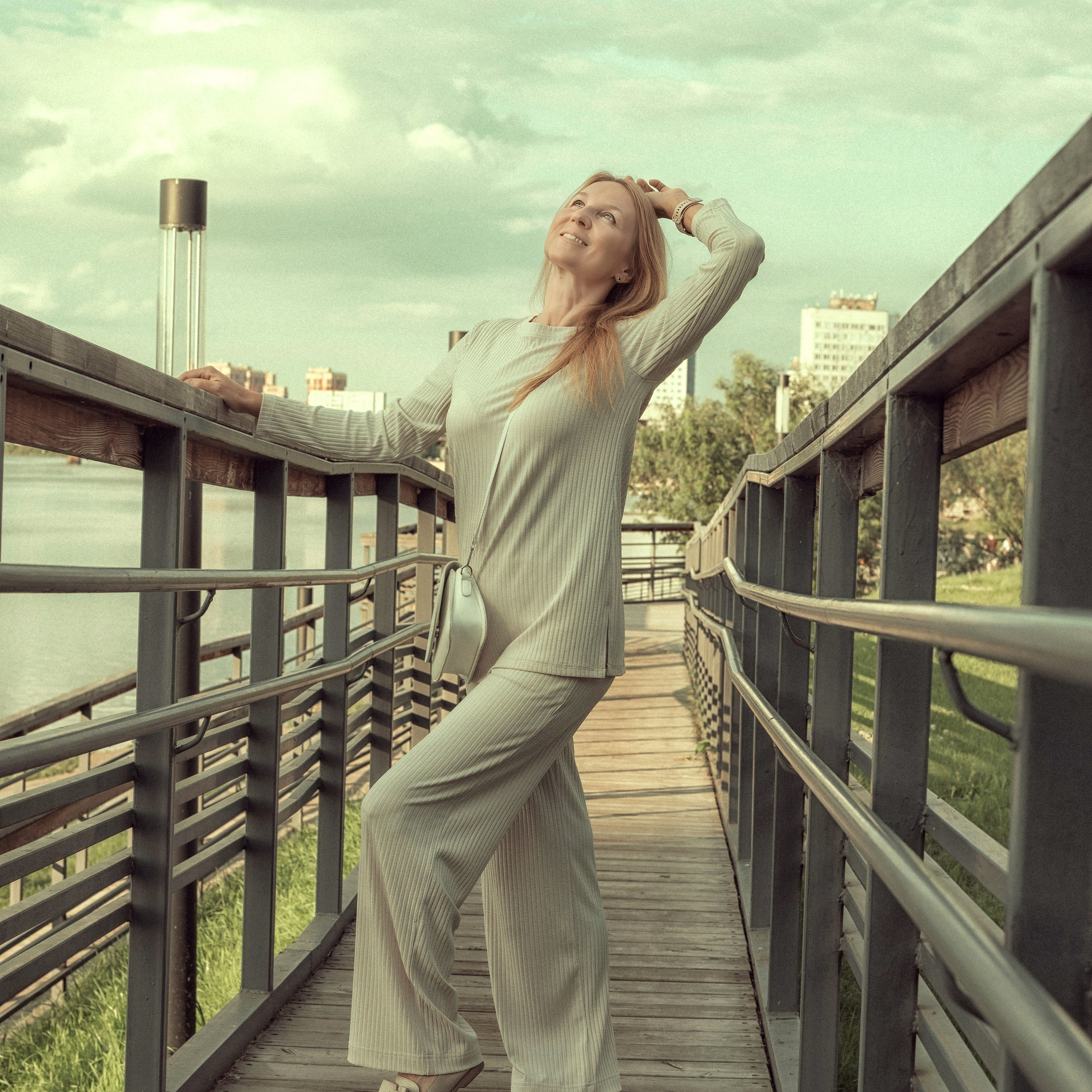 На ЯРких берегах