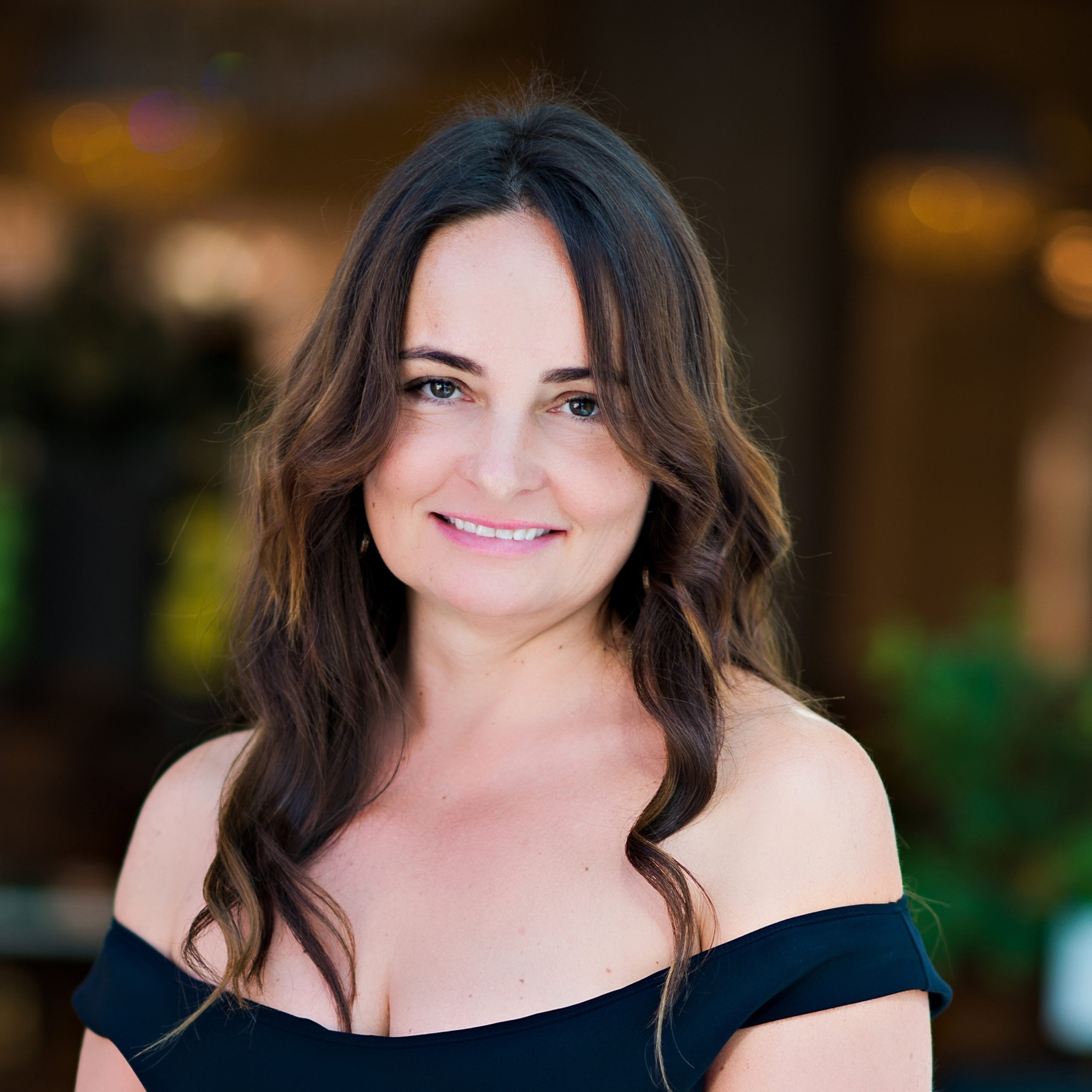 Отзывы. Oleg Samoilov is a documentary photographer for brands that value an honest story