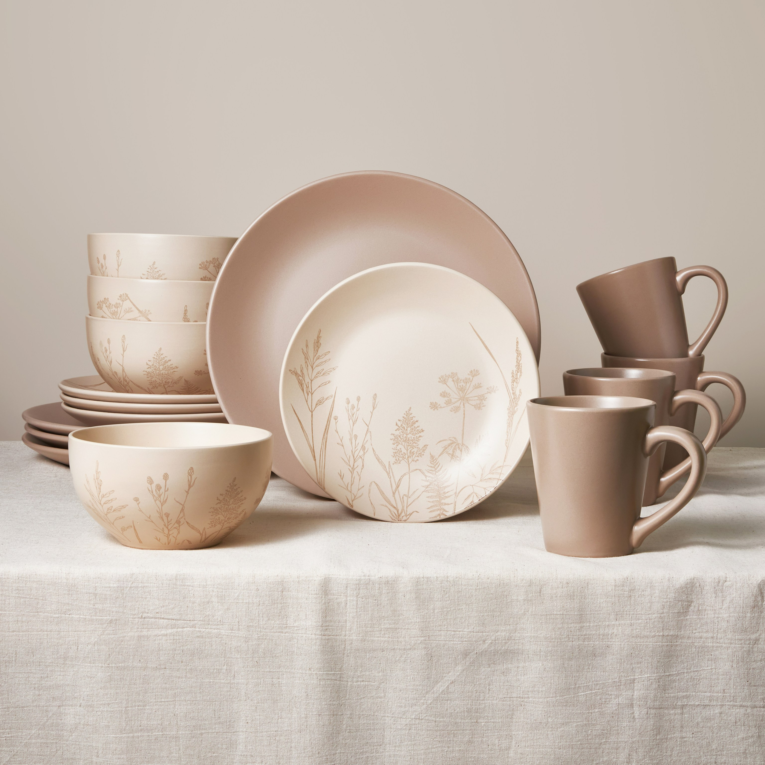 Наборы посуды