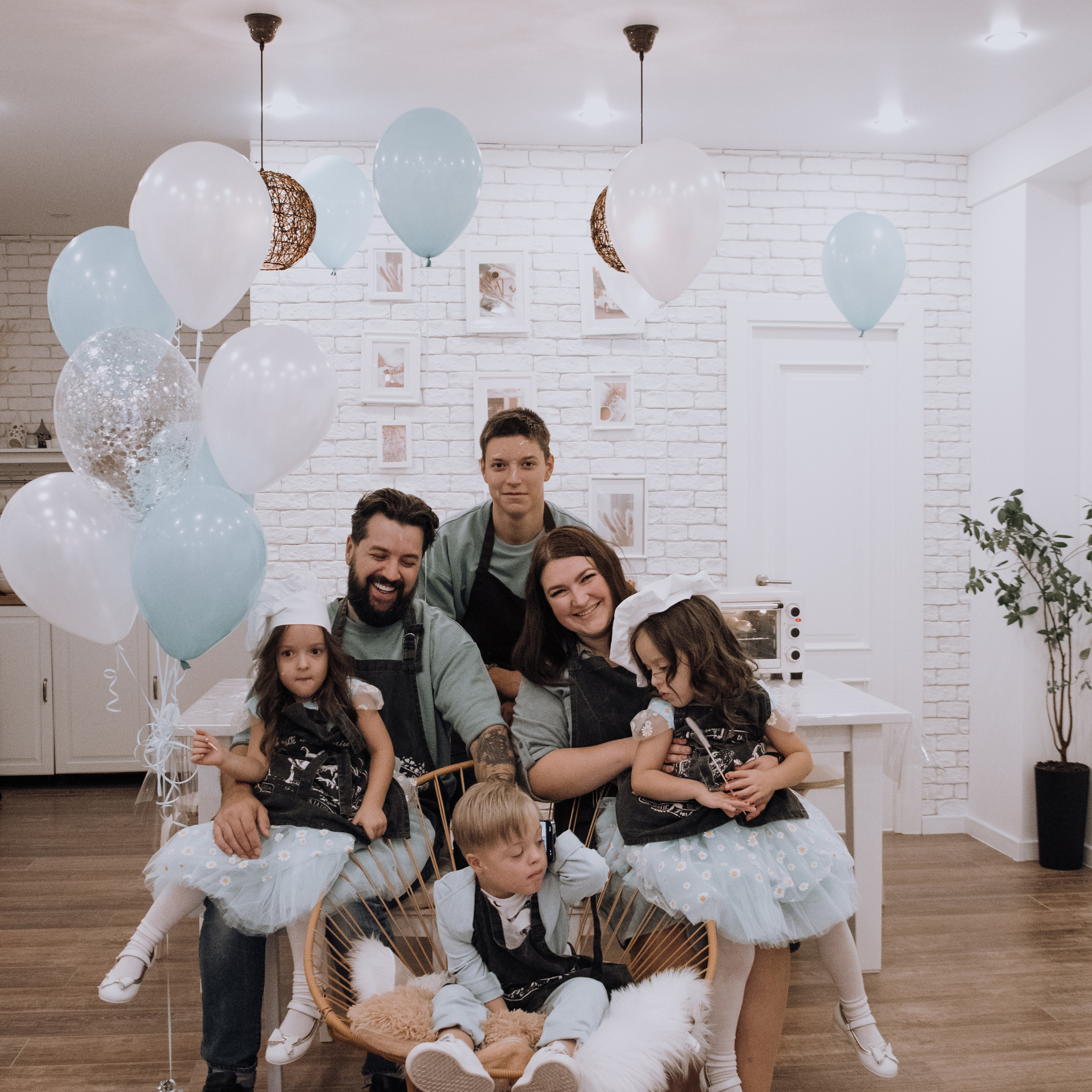 Семейная фотосессия в честь дня рождения