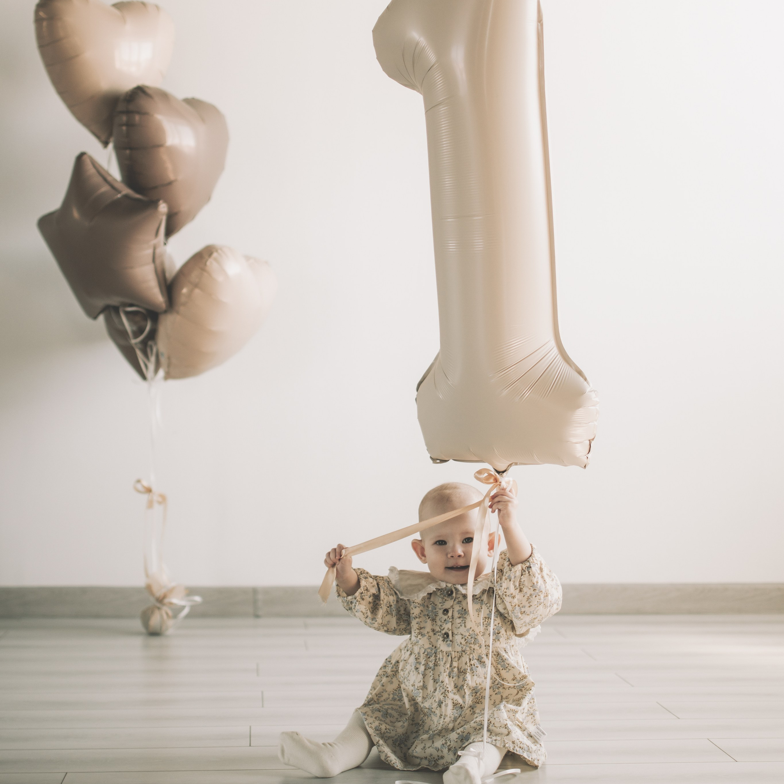 Начальнице годик!