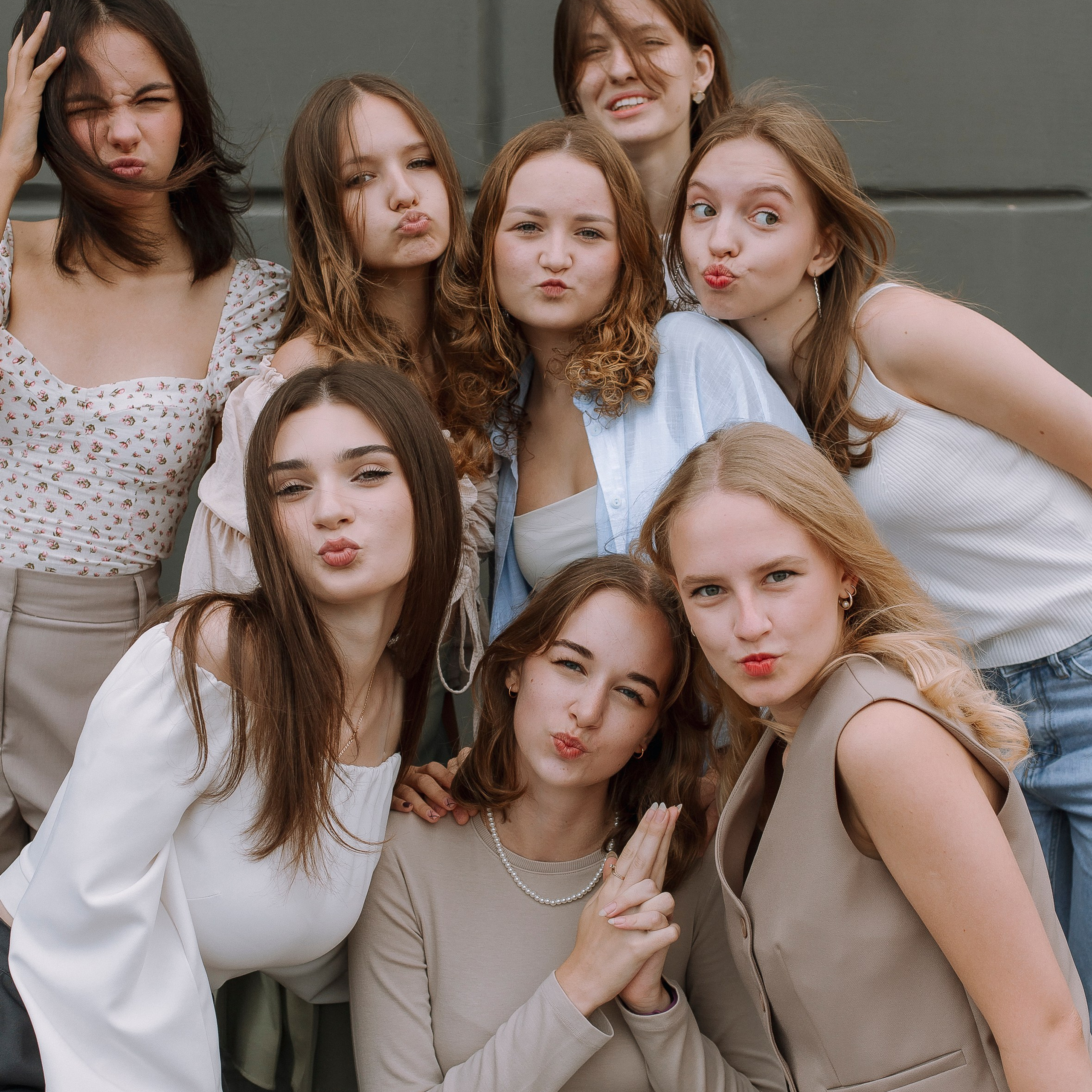 Аллея Черняховского- старшая школа