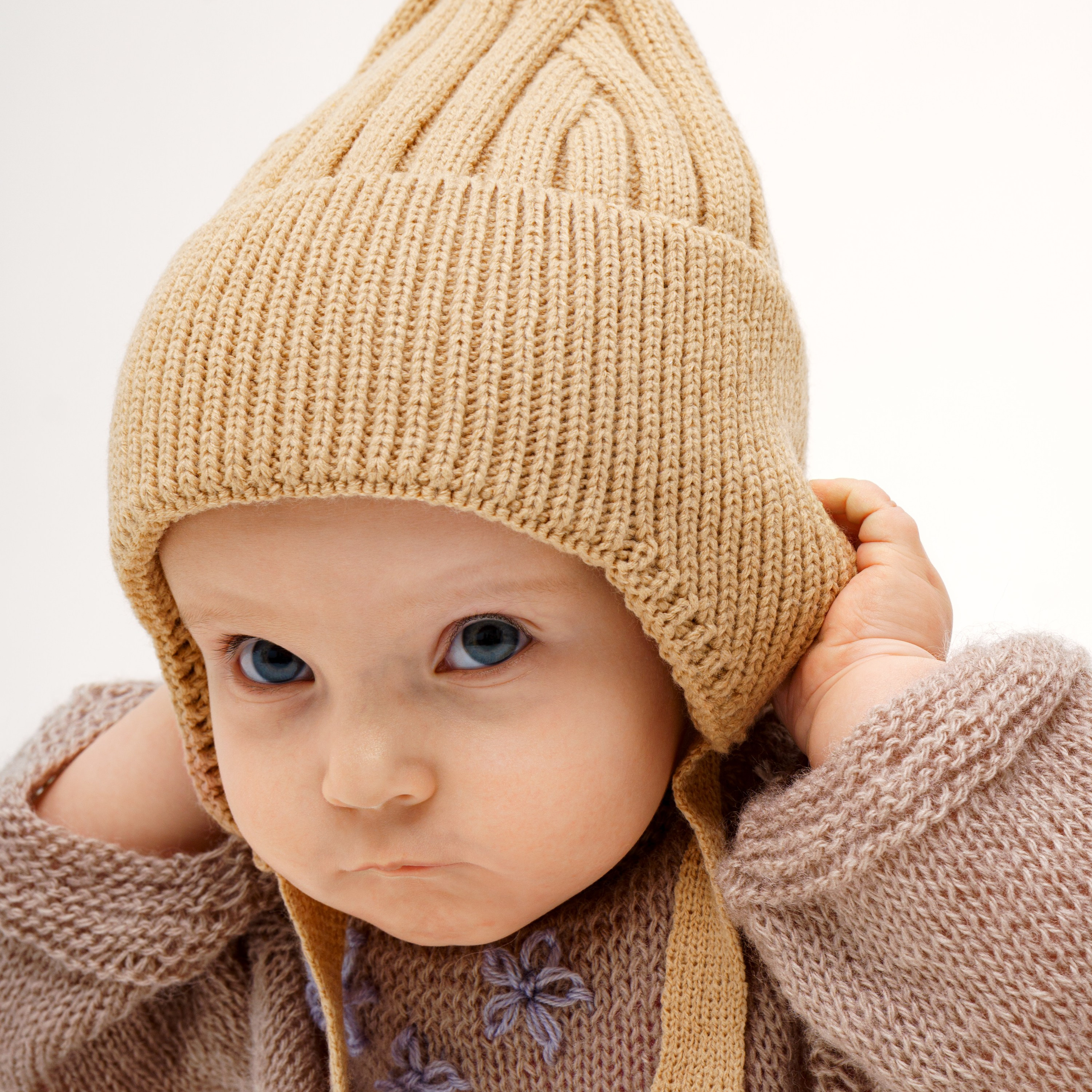 Шапочки и пинетки