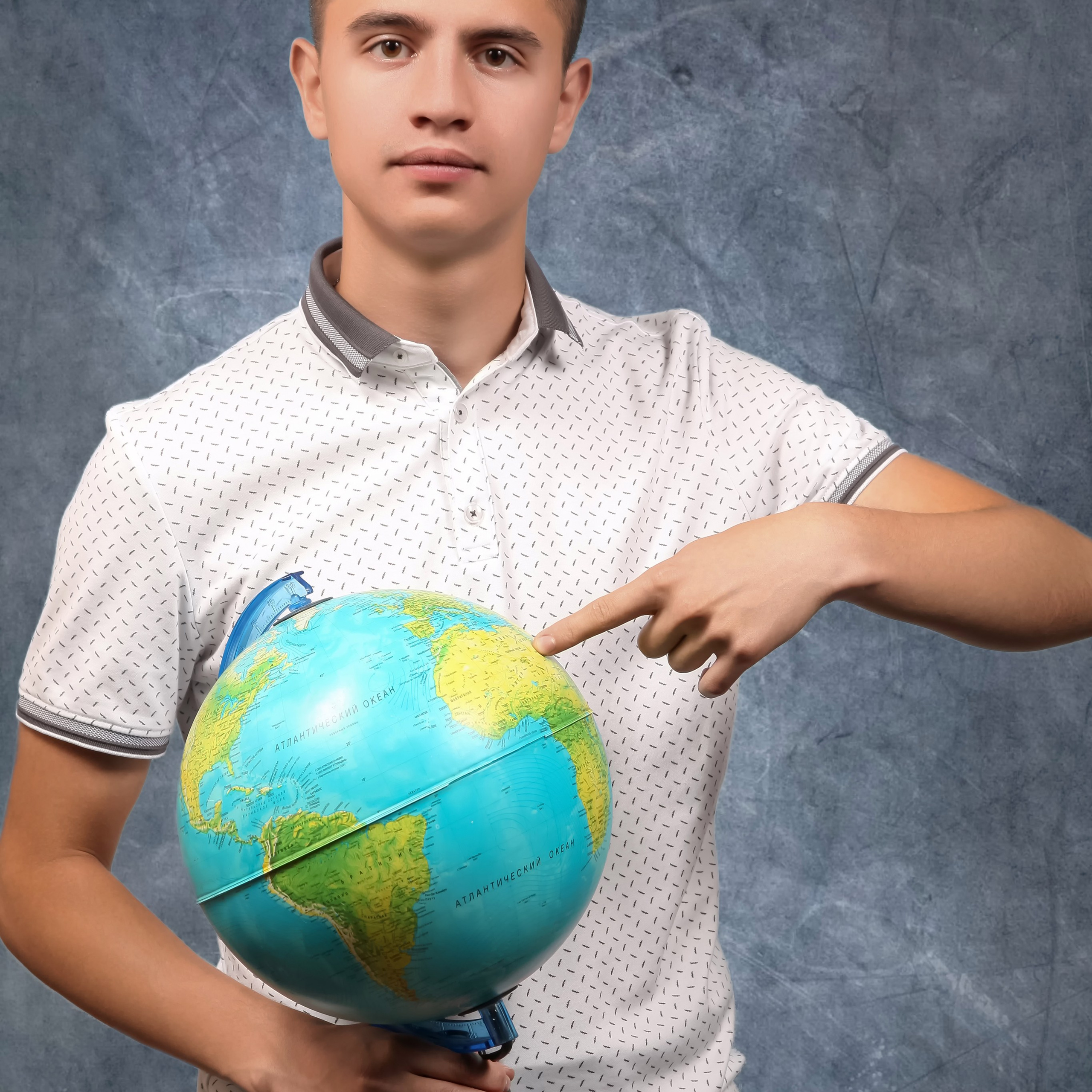 Примеры позирования учеников школы и воспитанников детского сада для фотосъемки на выпускной альбом. Фотограф в Москве и Московской области Олег Подлесных