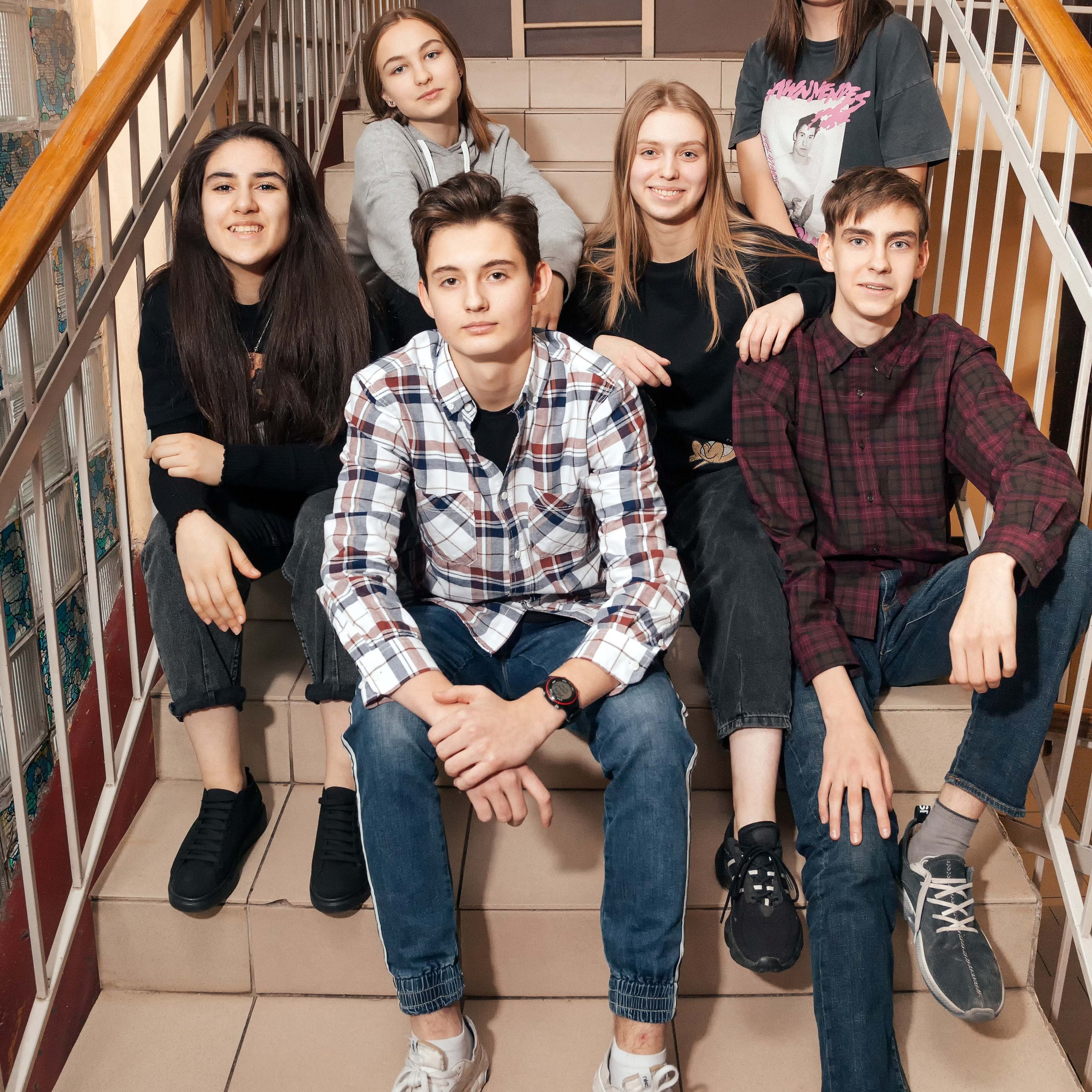 Групповые фотографии с друзьями в школе и детском саду неотъемлемая часть школьной жизни. Фотограф в Москве и Московской области Олег Подлесных