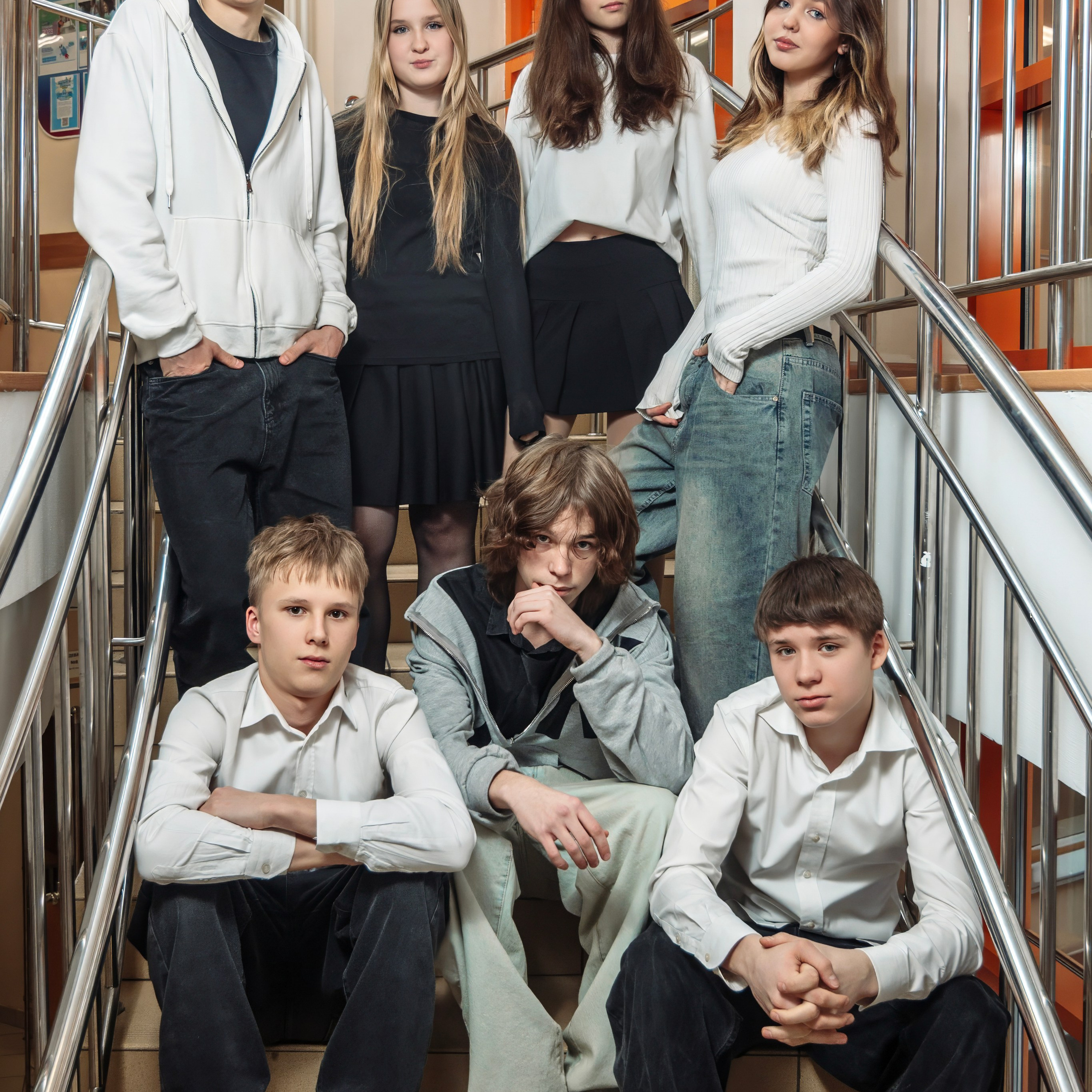 Фотосъемка портретной части выпускного альбома в школьной библиотеке. Фотограф в Москве и Московской области Олег Подлесных