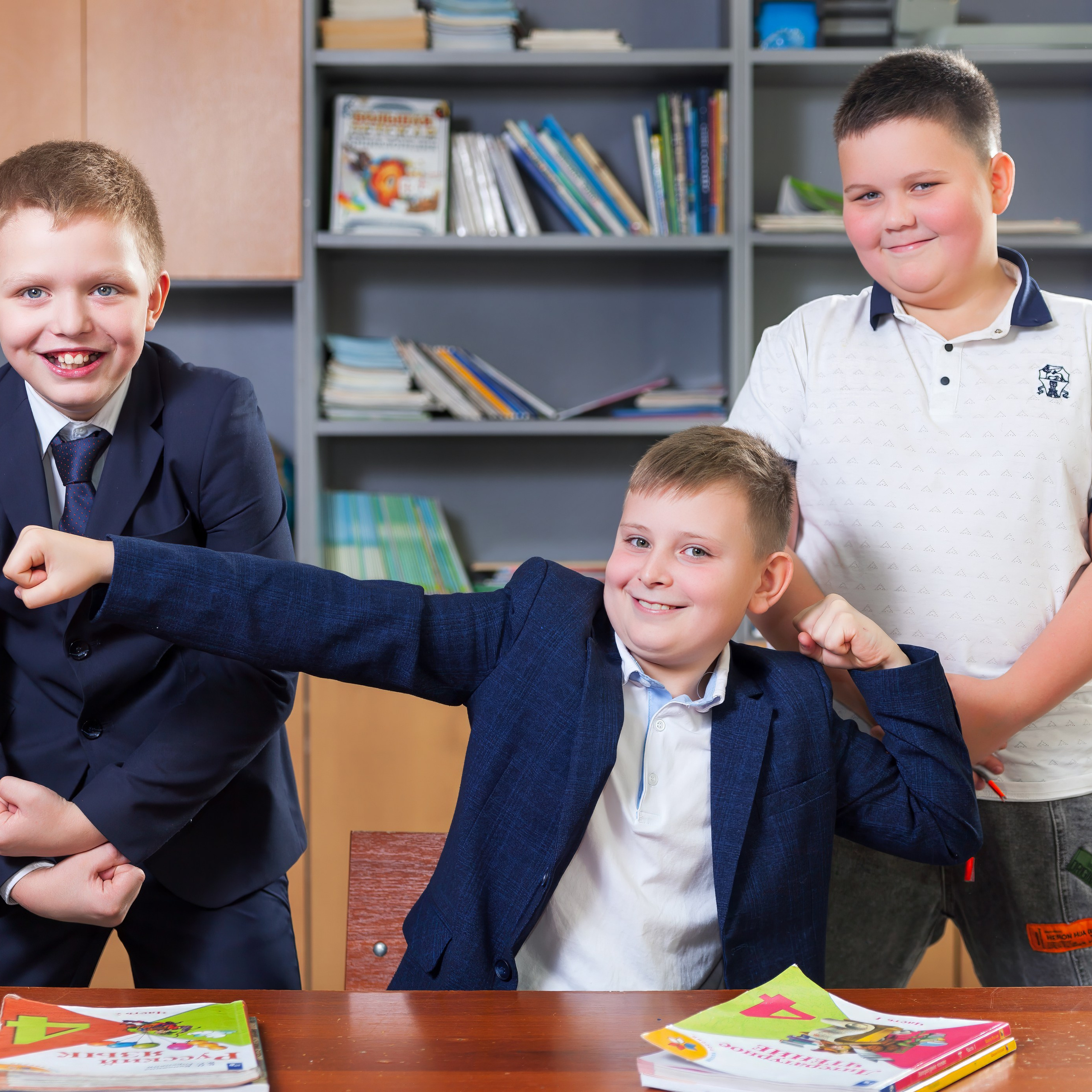 Групповые фотографии с друзьями в школе и детском саду неотъемлемая часть школьной жизни. Фотограф в Москве и Московской области Олег Подлесных