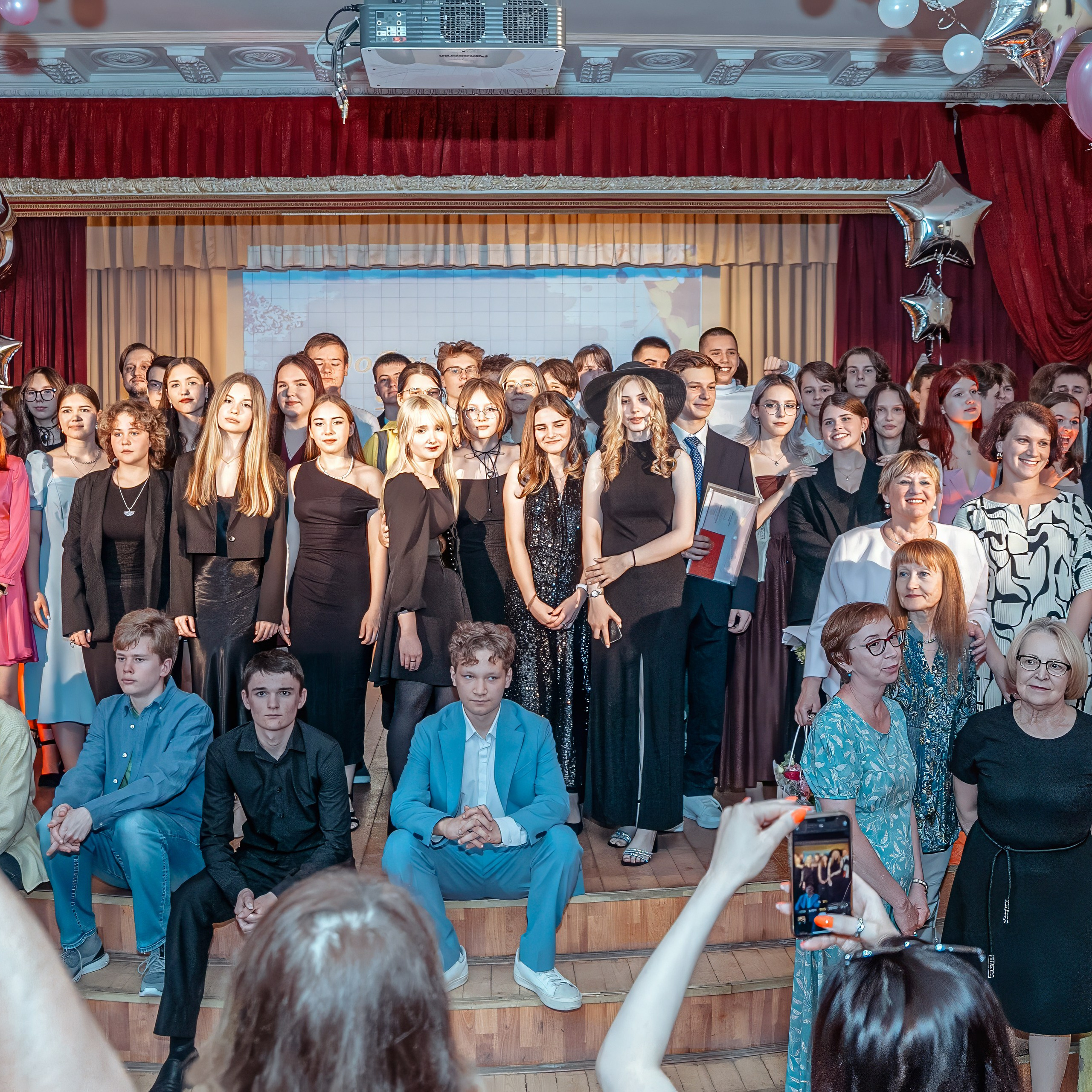 Репортажная съемка последнего звонка в Москве и Московской области. Фотограф в Москве и Московской области Олег Подлесных