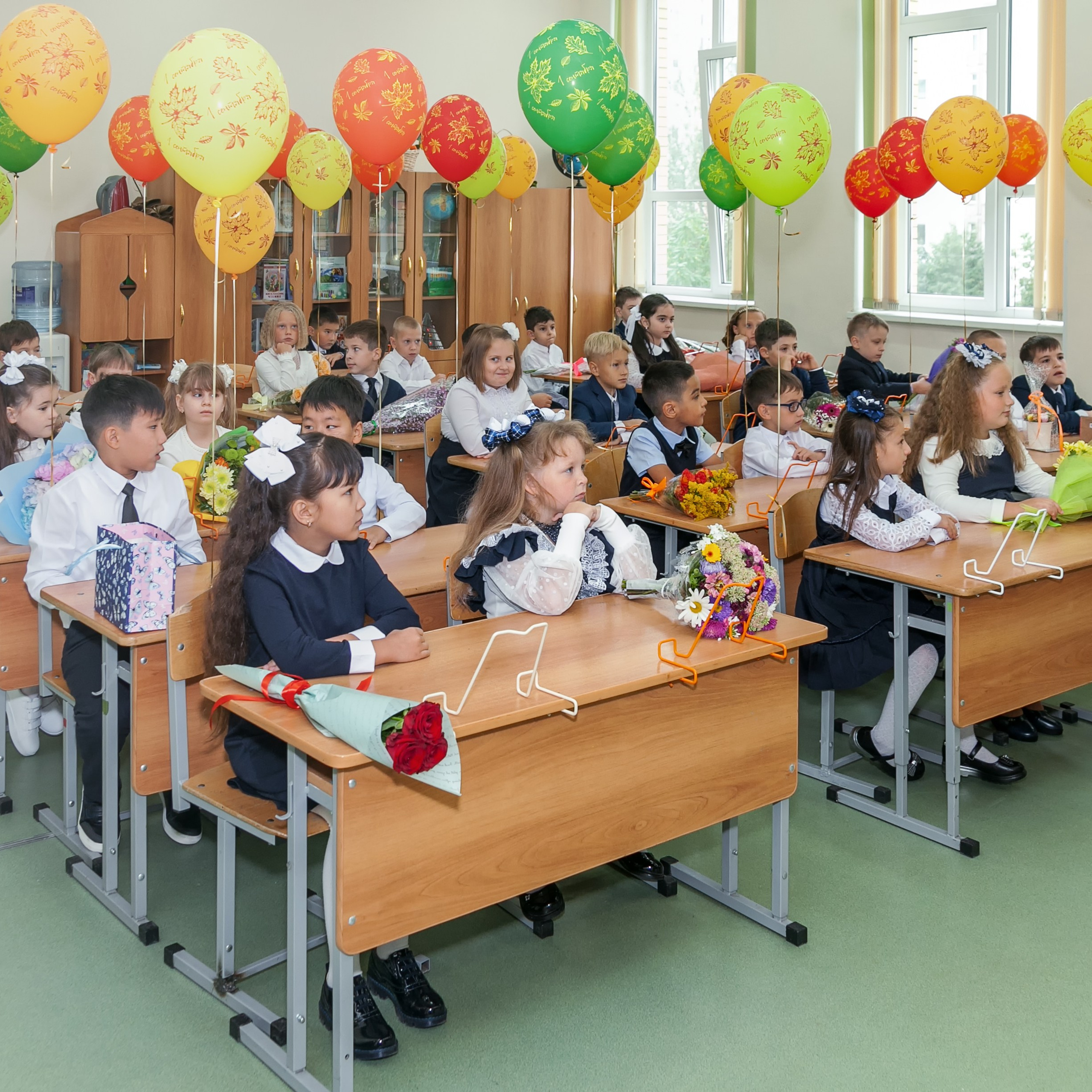 Репортажная съемка 1 сентября для 1 класса в Москве и Московской области. Фотограф в Москве и Московской области Олег Подлесных