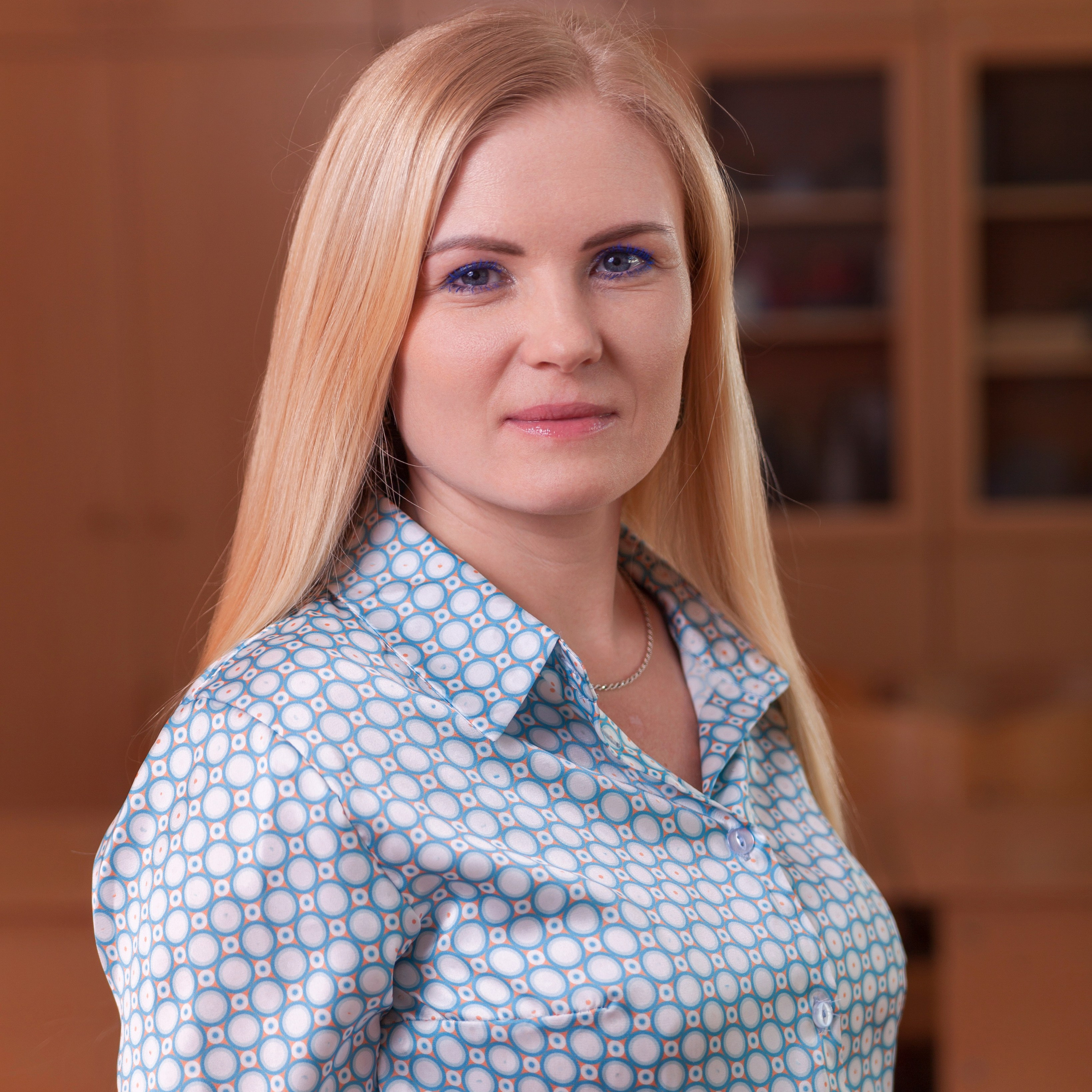 Примеры позирования учителей. Фотограф в Москве и Московской области Олег Подлесных