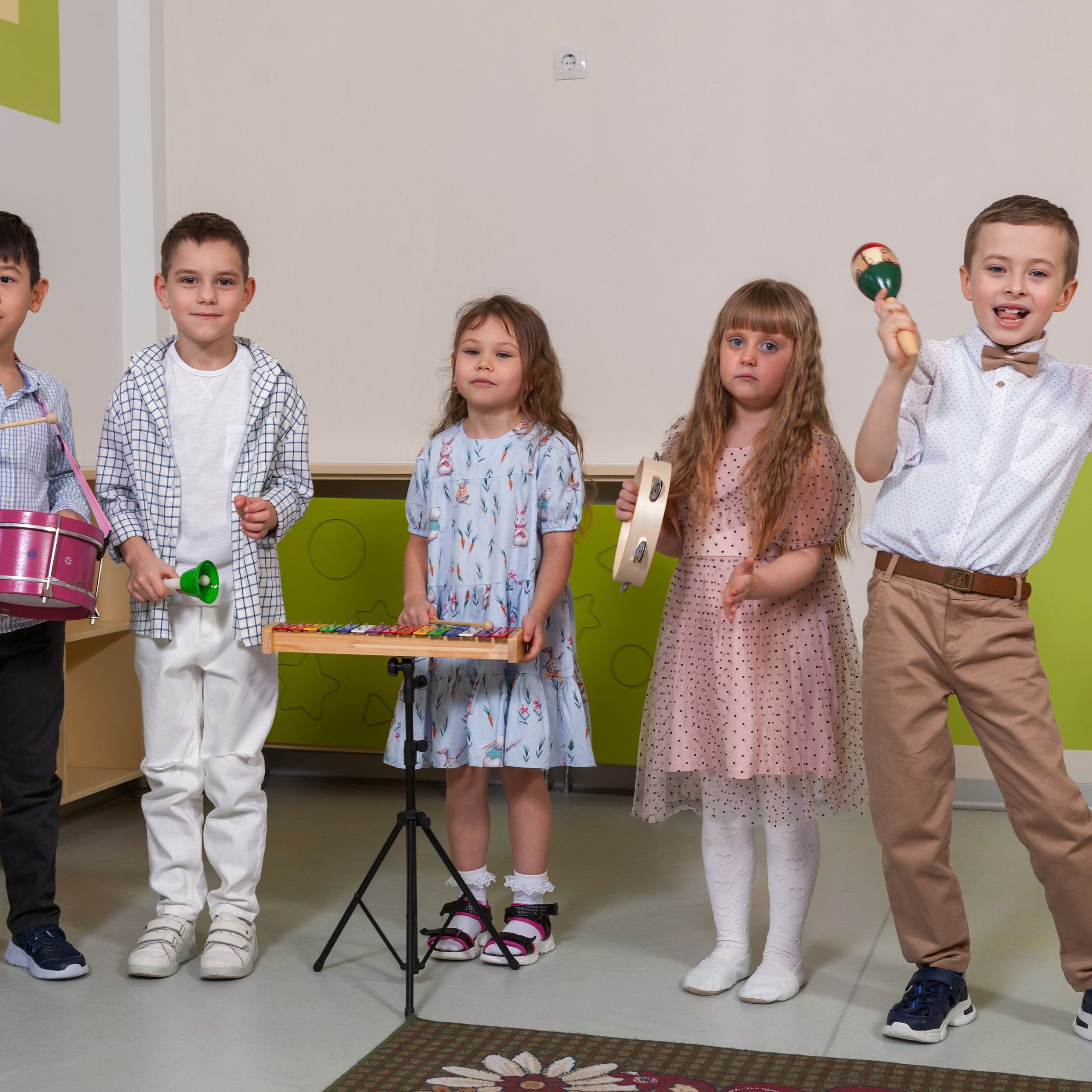 Групповые фотографии с друзьями в школе и детском саду неотъемлемая часть школьной жизни. Фотограф в Москве и Московской области Олег Подлесных