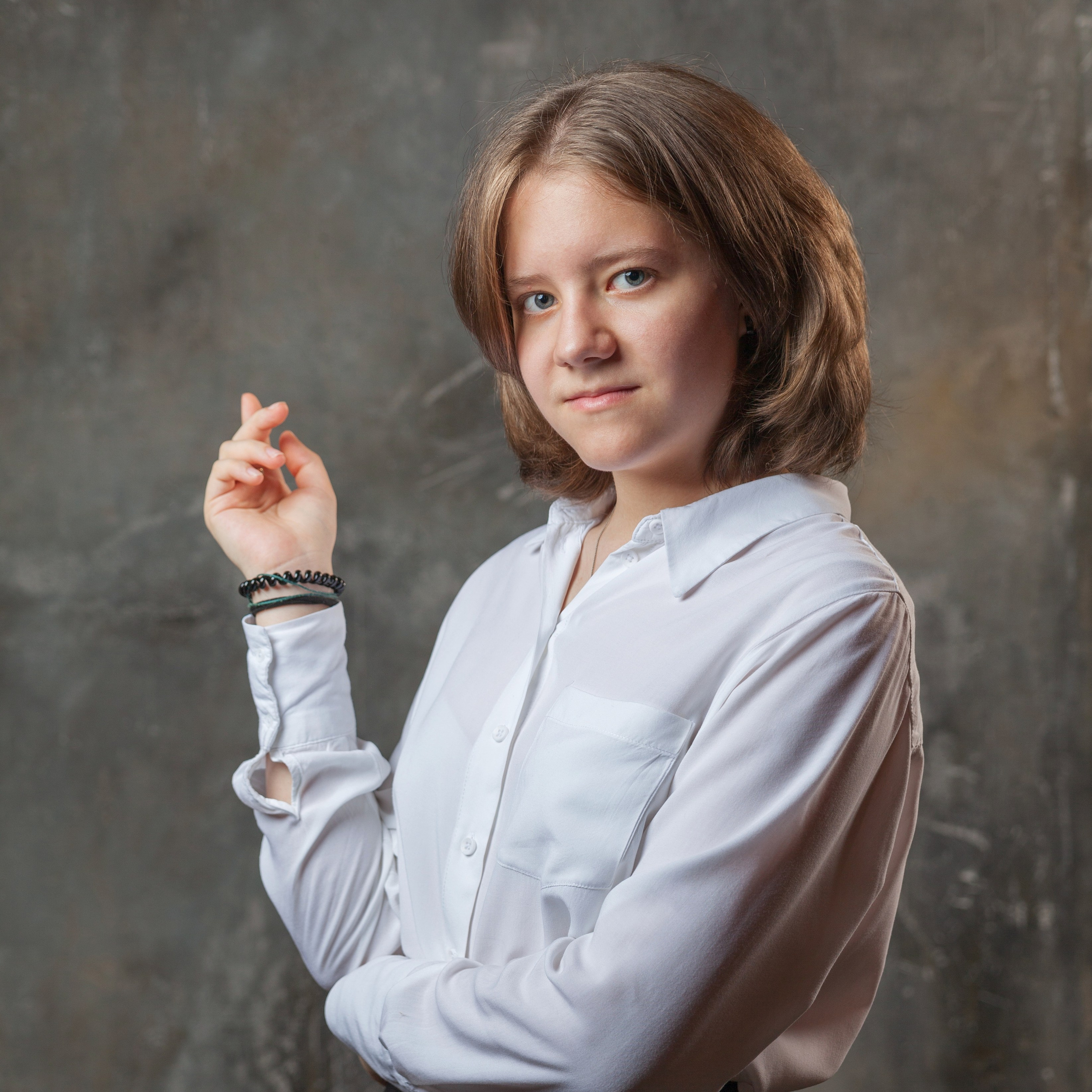 Примеры позирования учеников школы и воспитанников детского сада для фотосъемки на выпускной альбом. Фотограф в Москве и Московской области Олег Подлесных