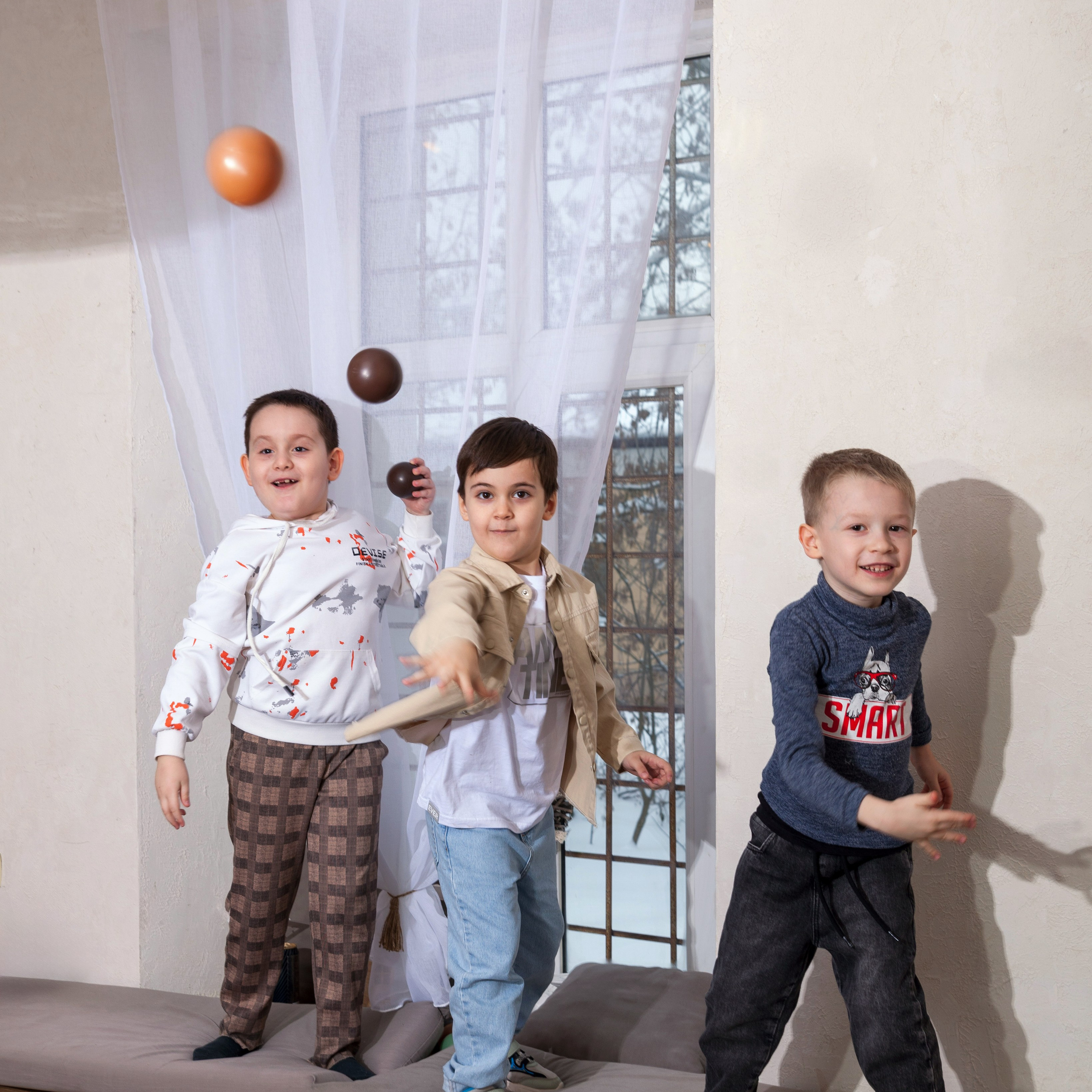 Групповые фотографии с друзьями в школе и детском саду неотъемлемая часть школьной жизни. Фотограф в Москве и Московской области Олег Подлесных