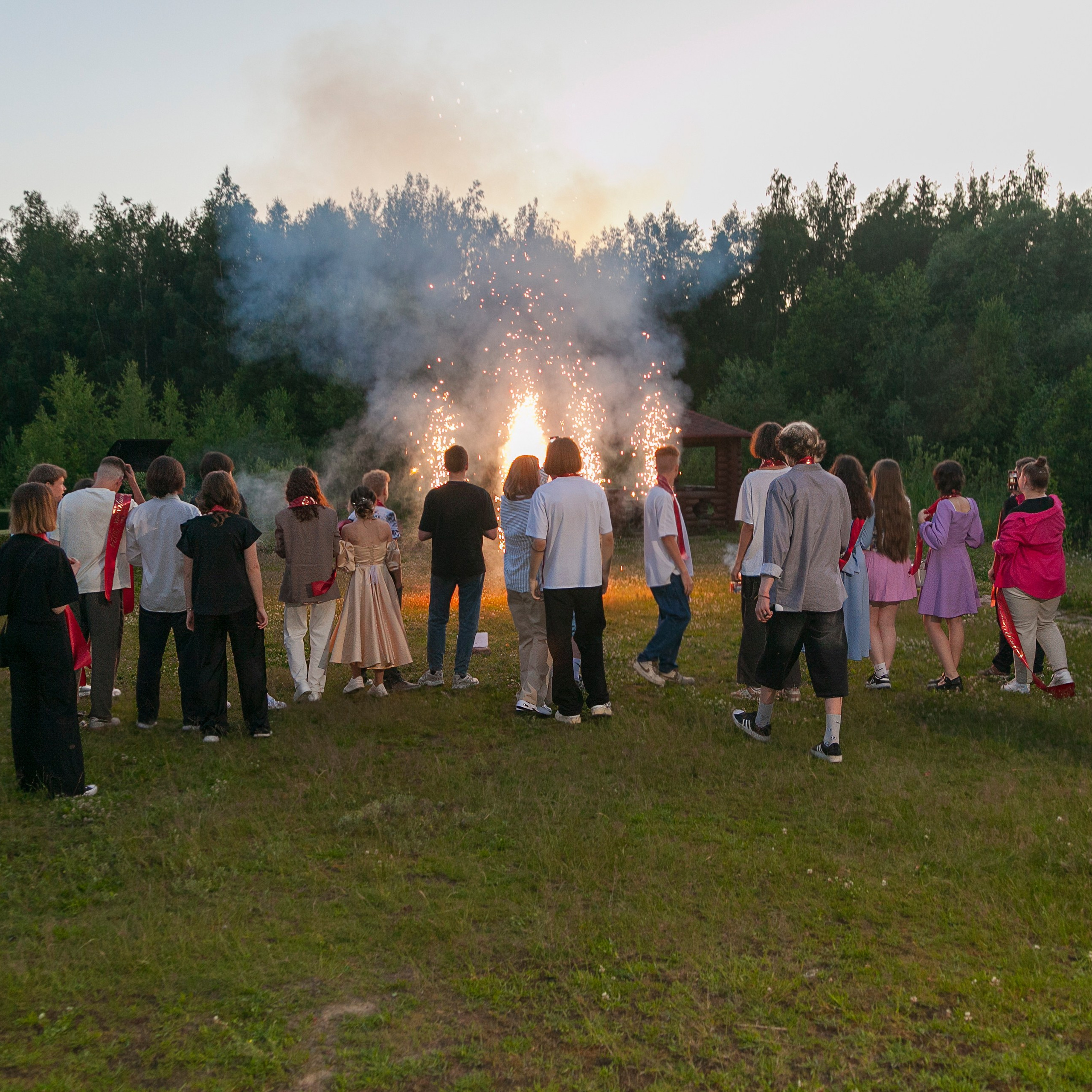 Репортажная съемка выпускного вечера 9 класса в Москве и Московской области. Фотограф в Москве и Московской области Олег Подлесных