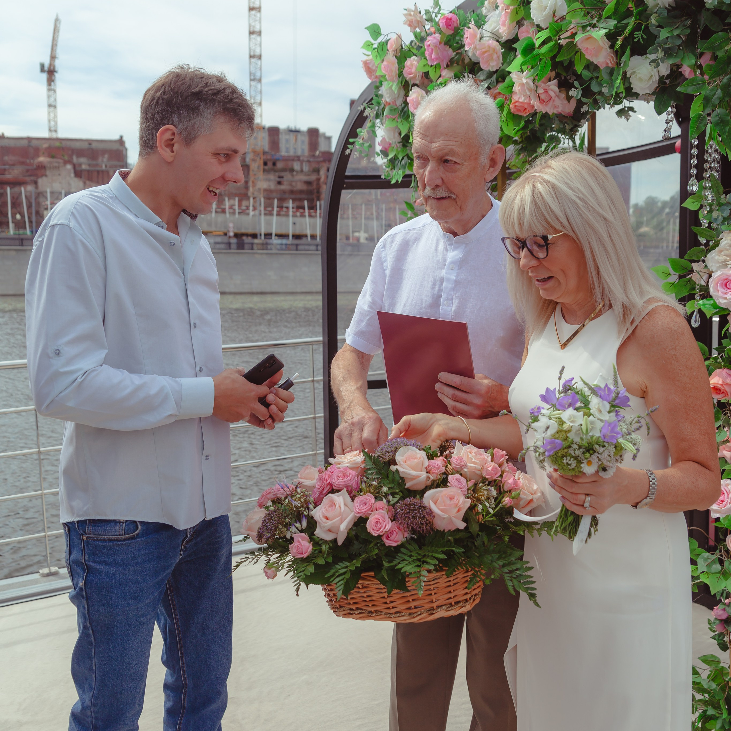 Фотограф свадебная прогулка. Фотограф в Москве и Московской области Олег Подлесных
