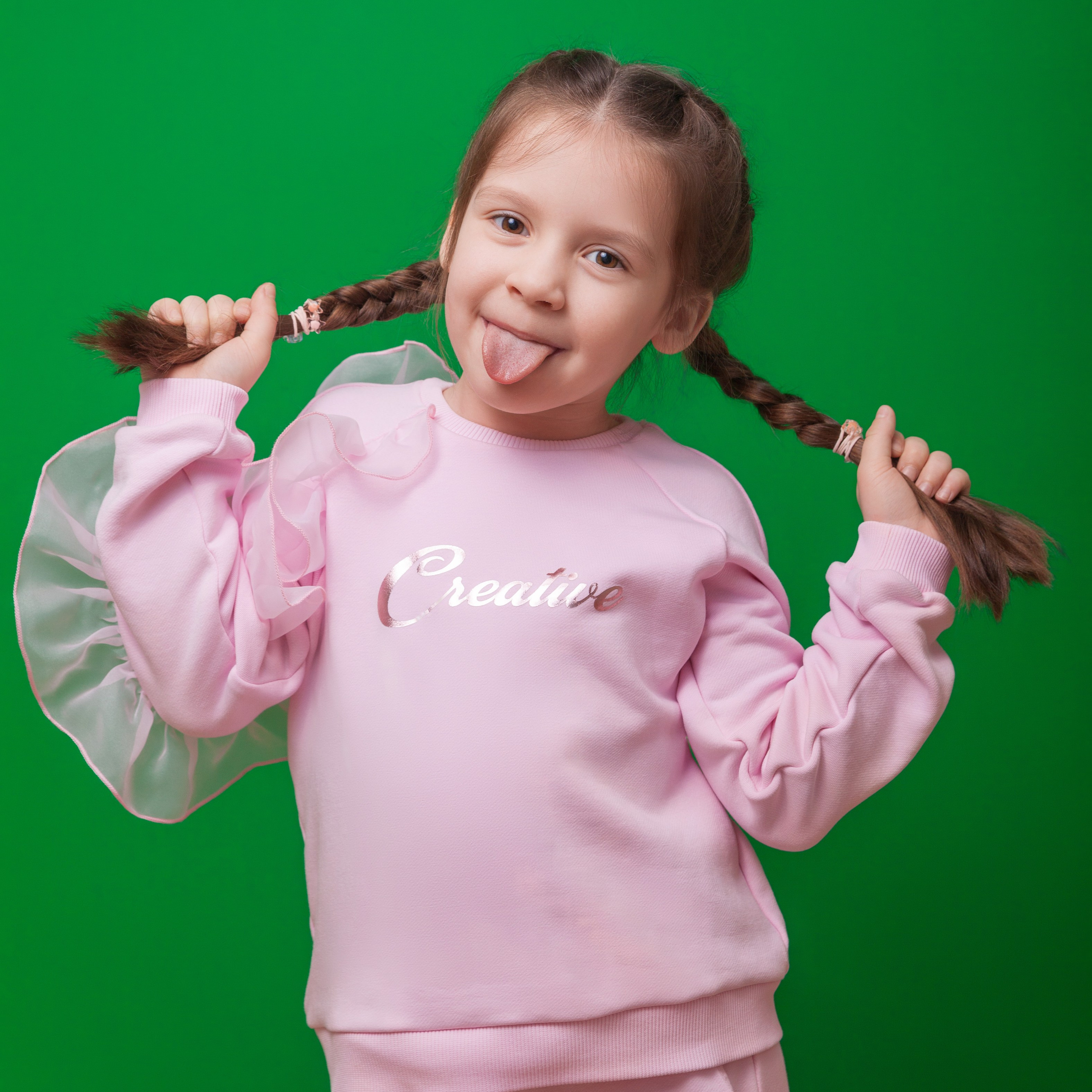 Примеры позирования учеников школы и воспитанников детского сада для фотосъемки на выпускной альбом. Фотограф в Москве и Московской области Олег Подлесных