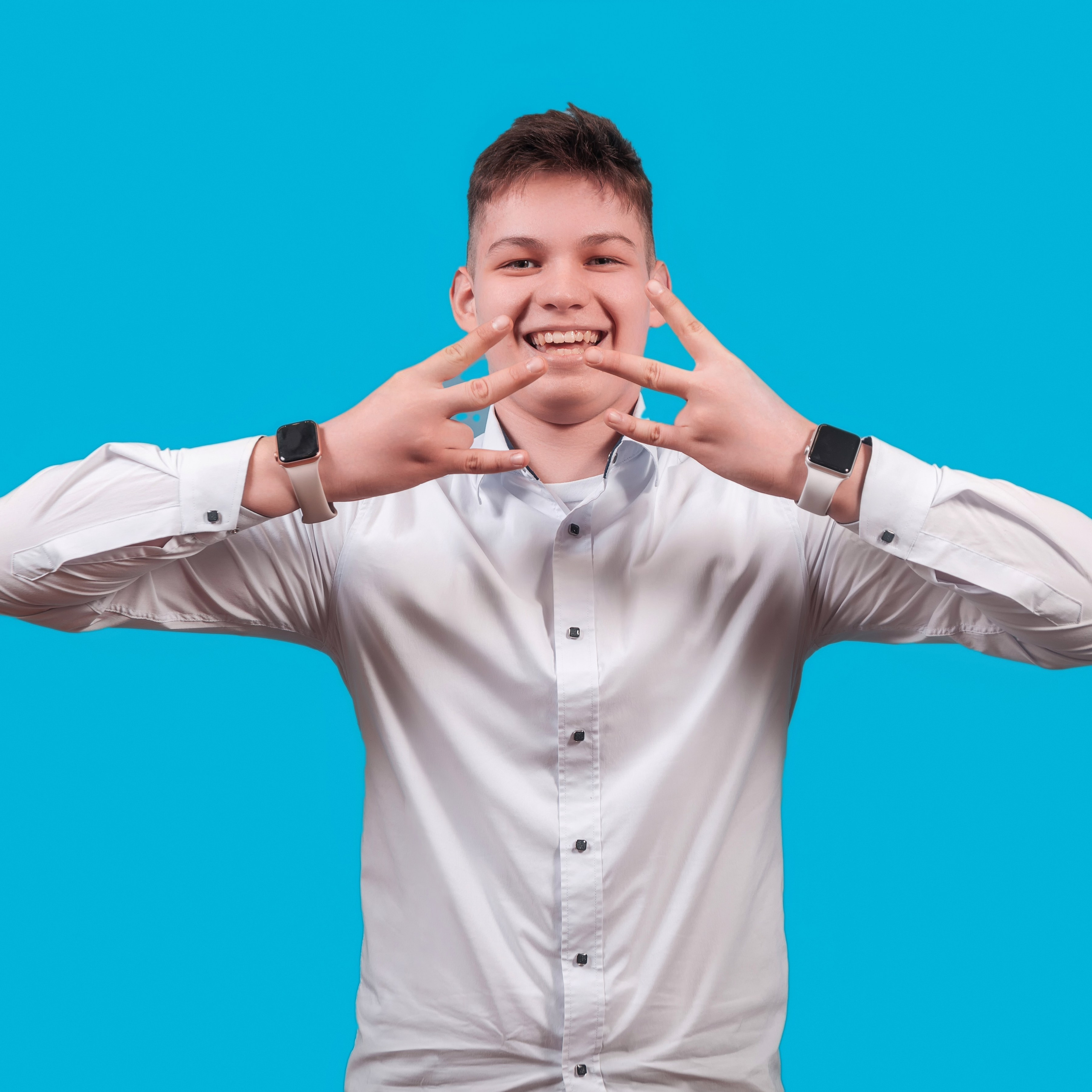 Примеры позирования учеников школы и воспитанников детского сада для фотосъемки на выпускной альбом. Фотограф в Москве и Московской области Олег Подлесных