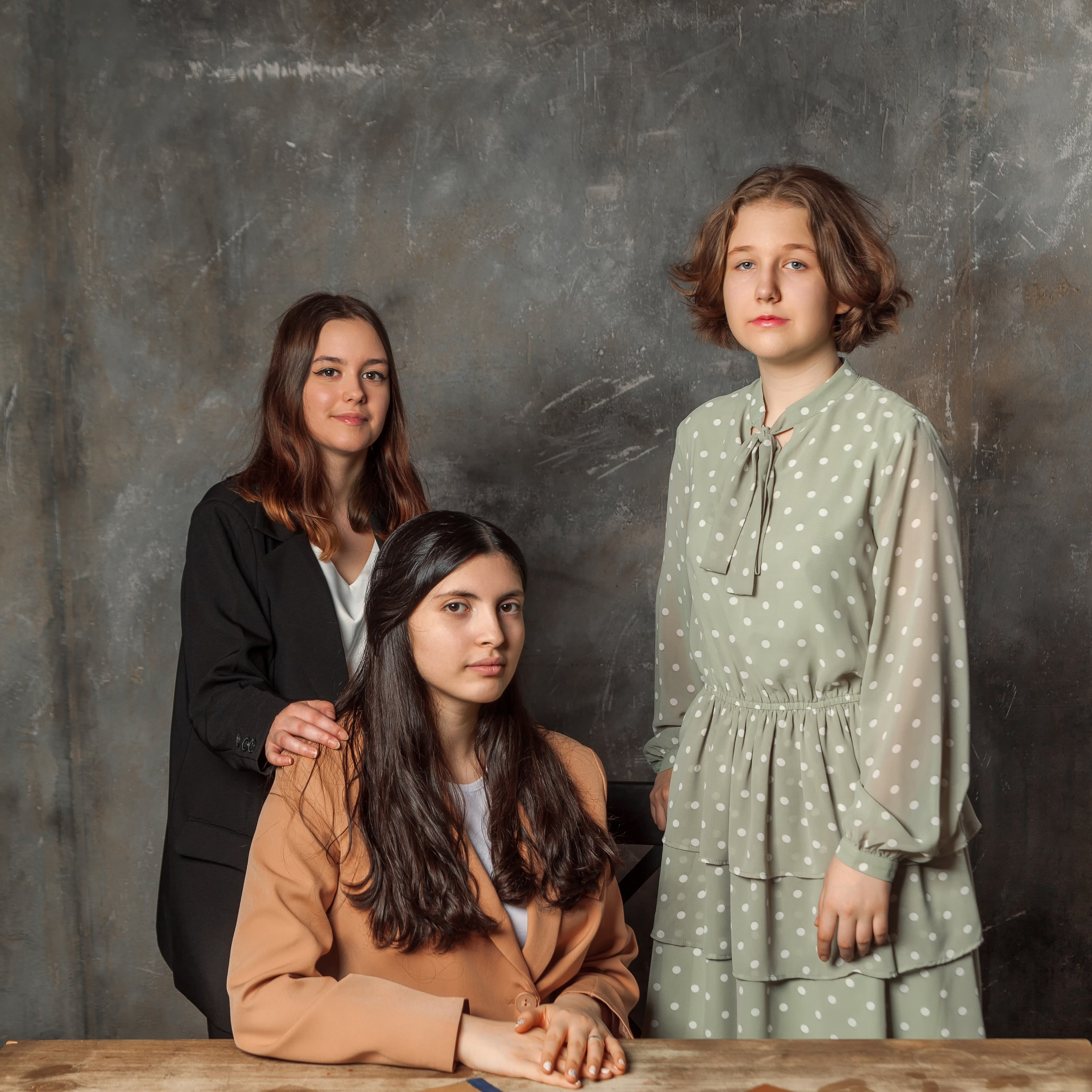 Групповые фотографии с друзьями в школе и детском саду неотъемлемая часть школьной жизни. Фотограф в Москве и Московской области Олег Подлесных