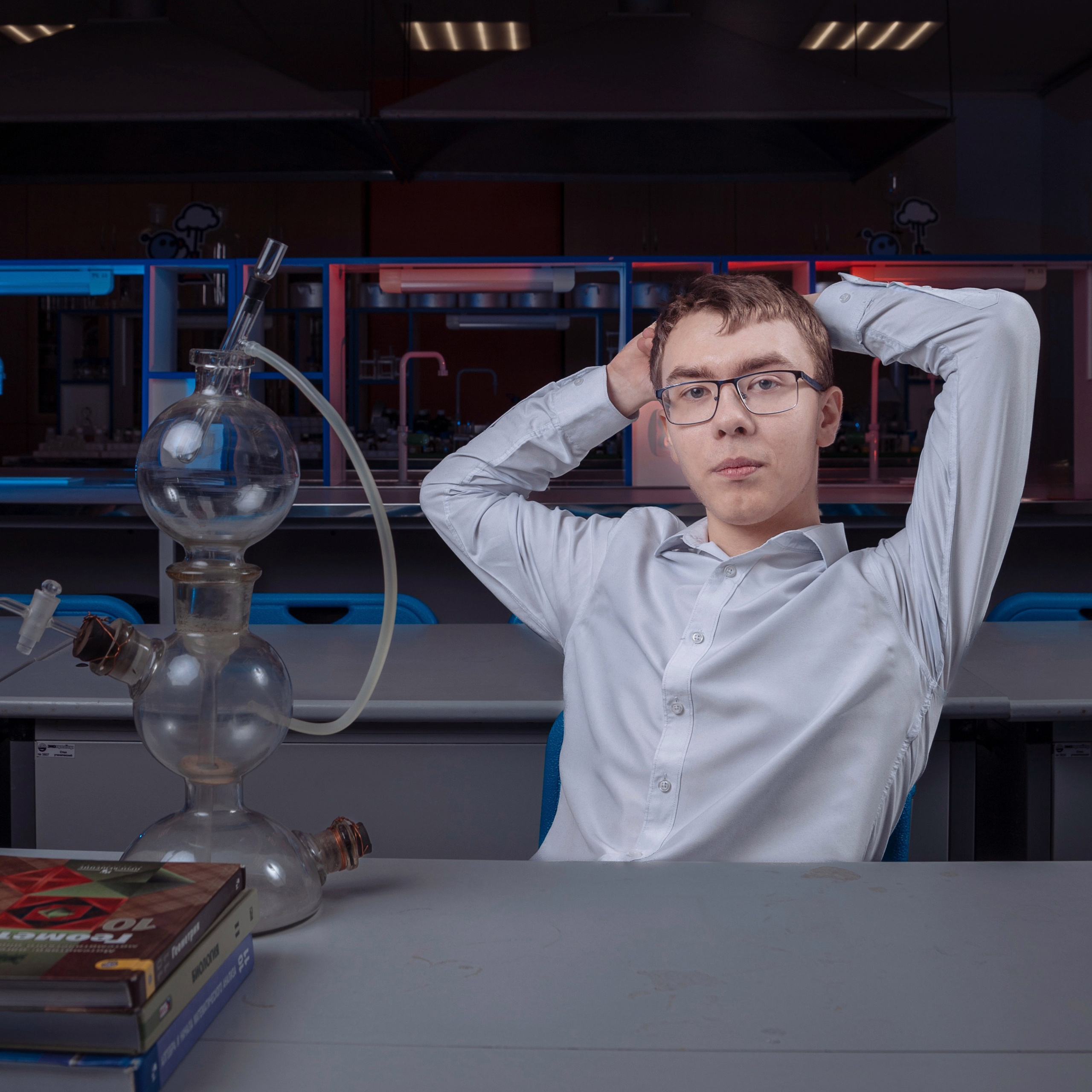 Примеры позирования учеников школы и воспитанников детского сада для фотосъемки на выпускной альбом. Фотограф в Москве и Московской области Олег Подлесных