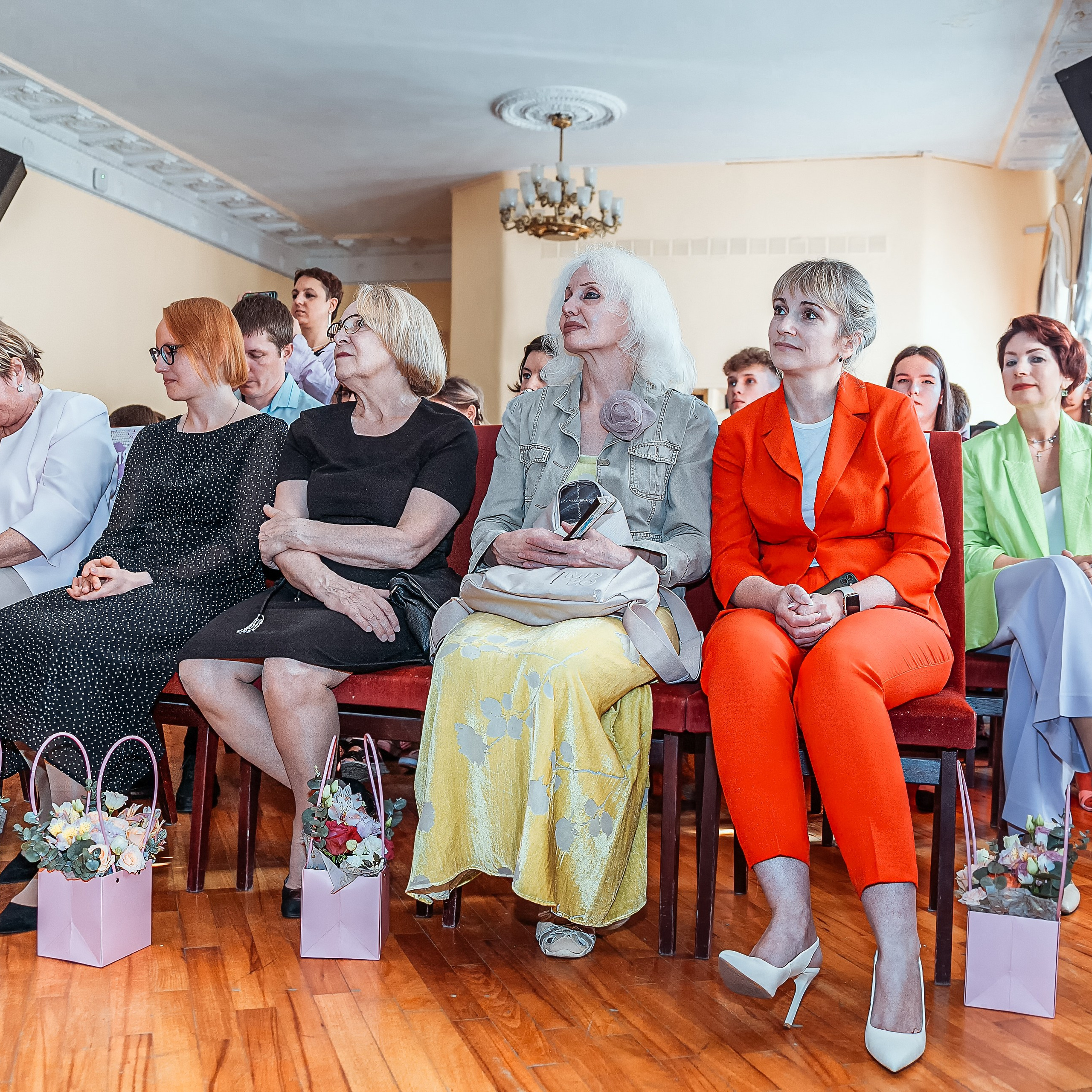 Репортажная съемка последнего звонка в Москве и Московской области. Фотограф в Москве и Московской области Олег Подлесных