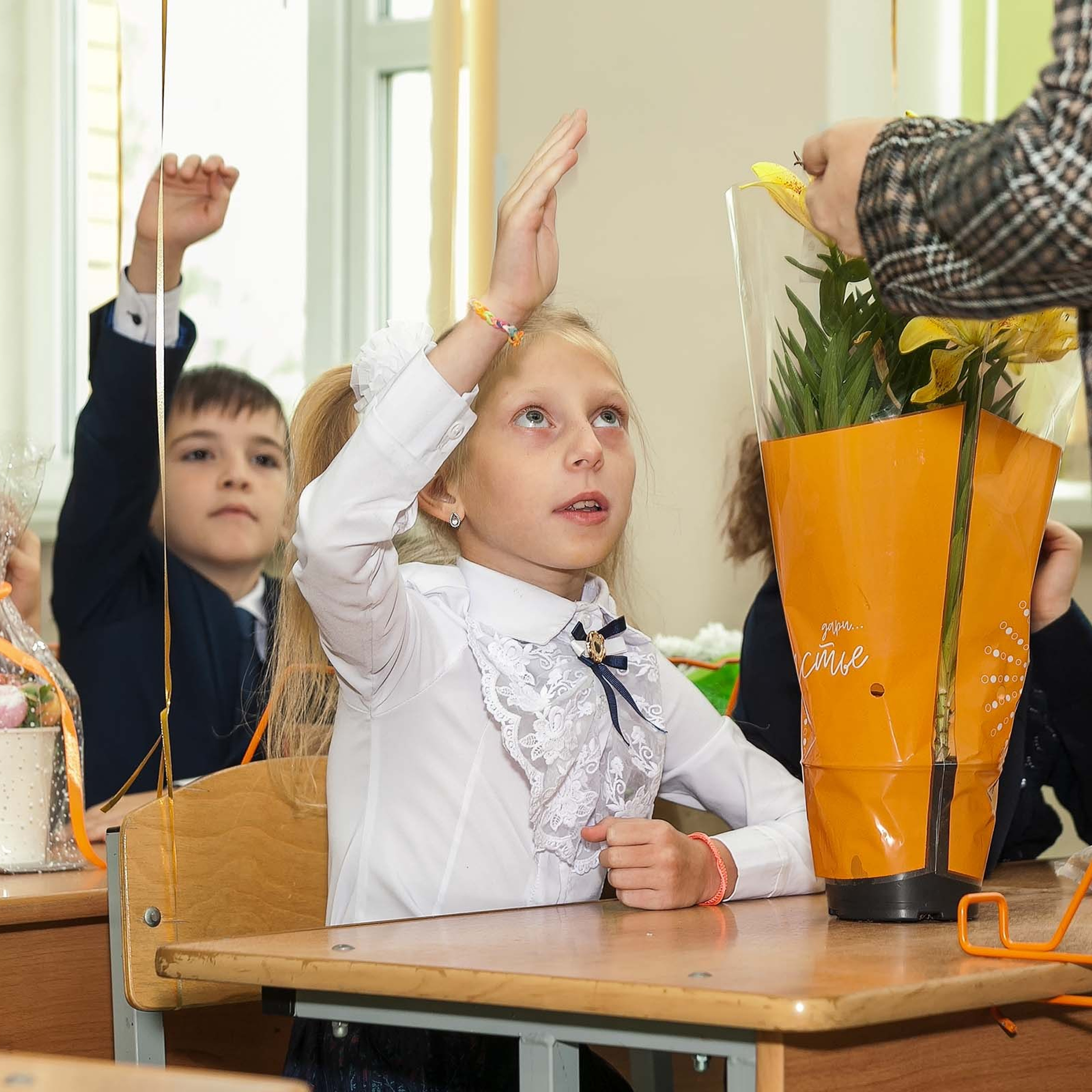 Репортажная съемка 1 сентября для 1 класса в Москве и Московской области. Фотограф в Москве и Московской области Олег Подлесных
