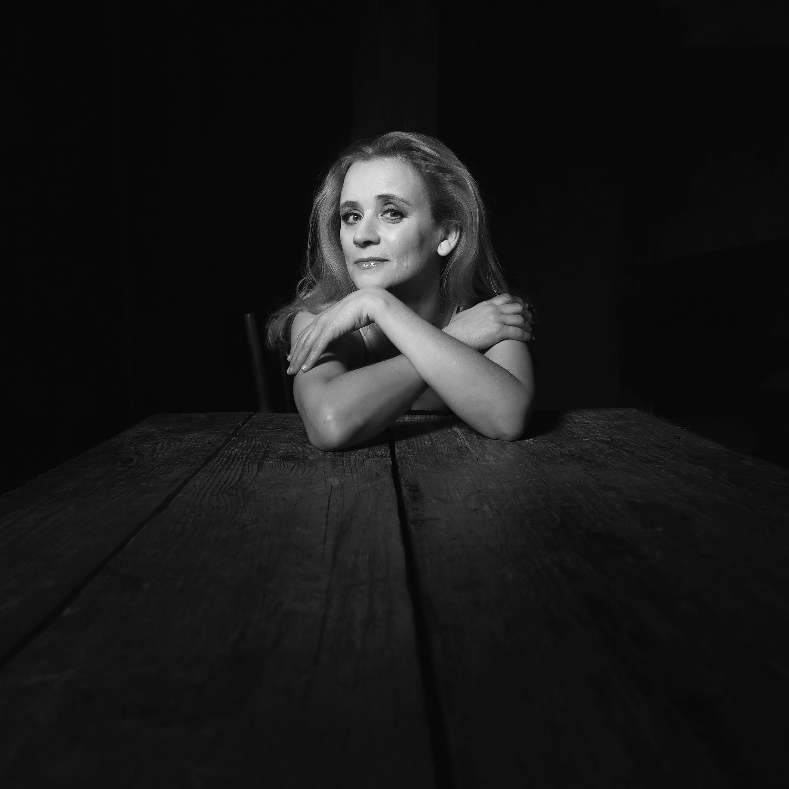 Анна, студия