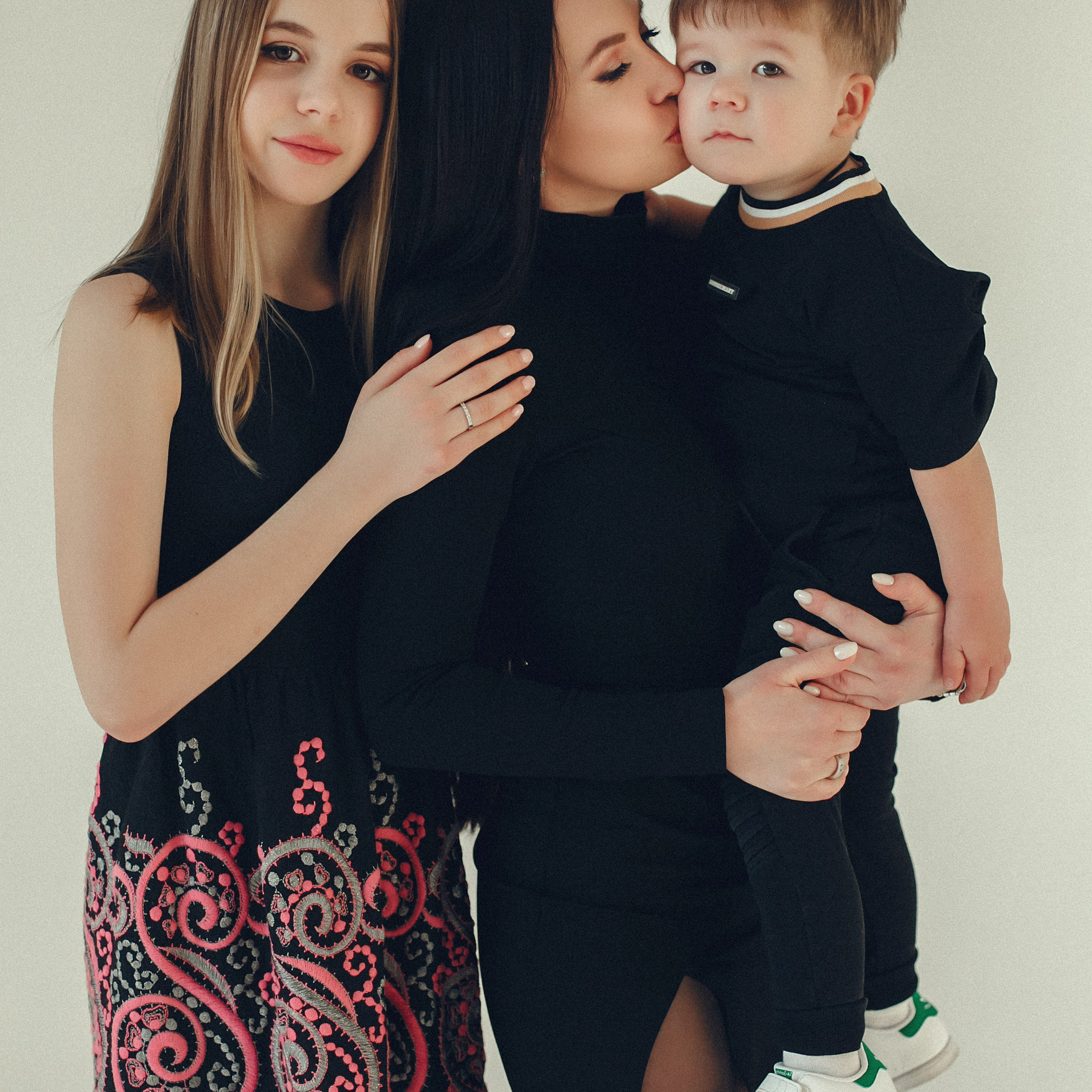 Оля Миша Кира