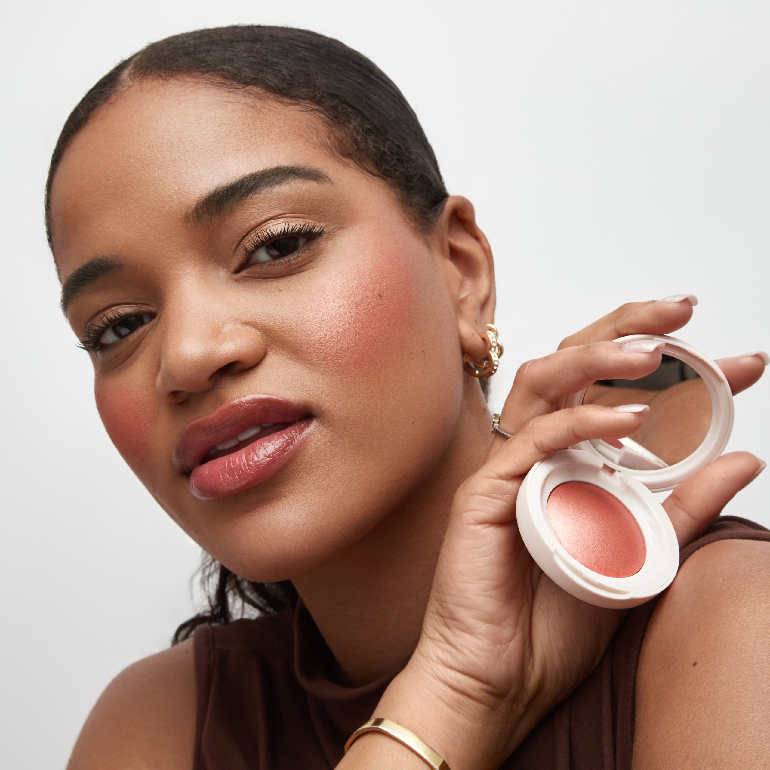 Devon Trunk for Rare Beauty. Hope_retouch