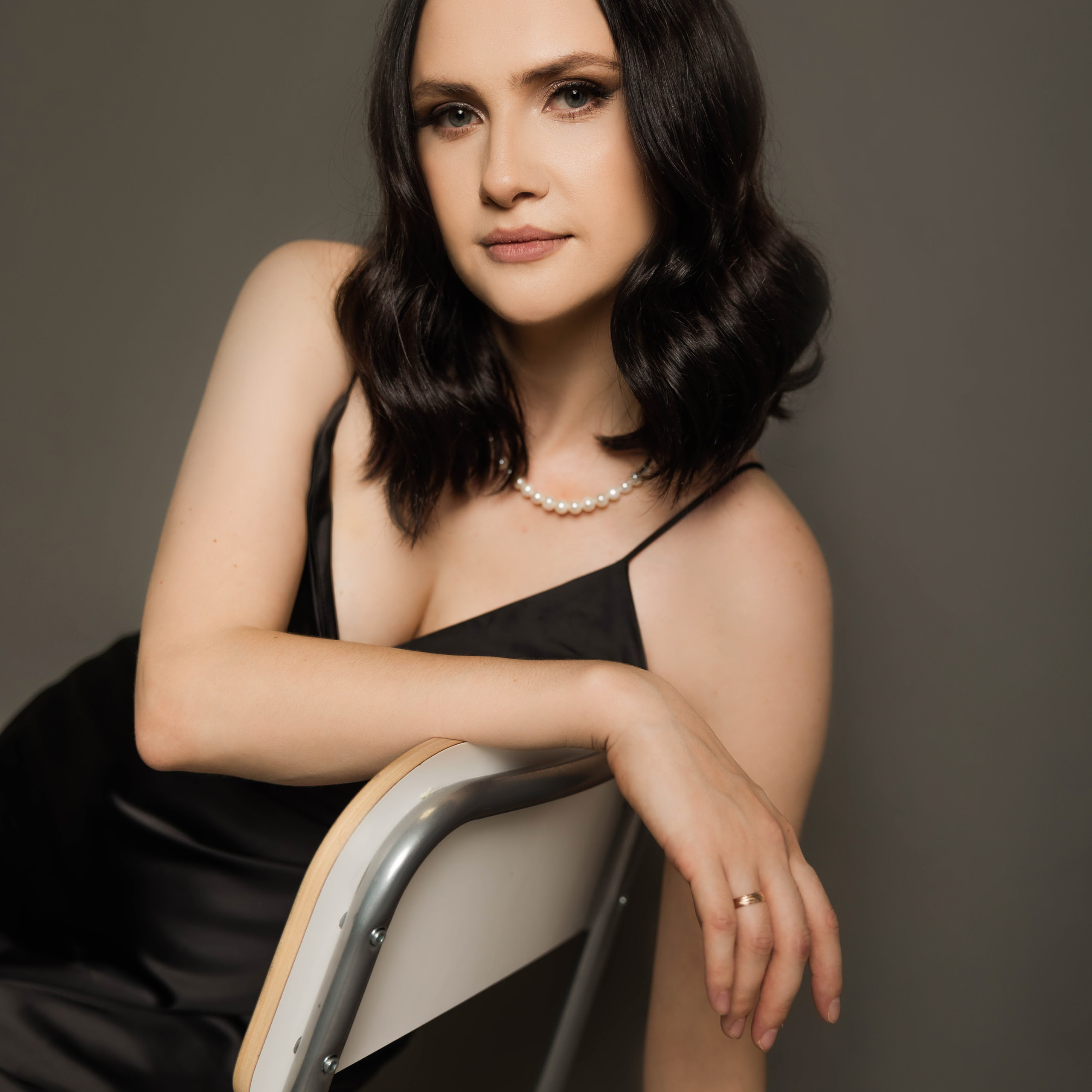 Вика. Студия.2023 г.