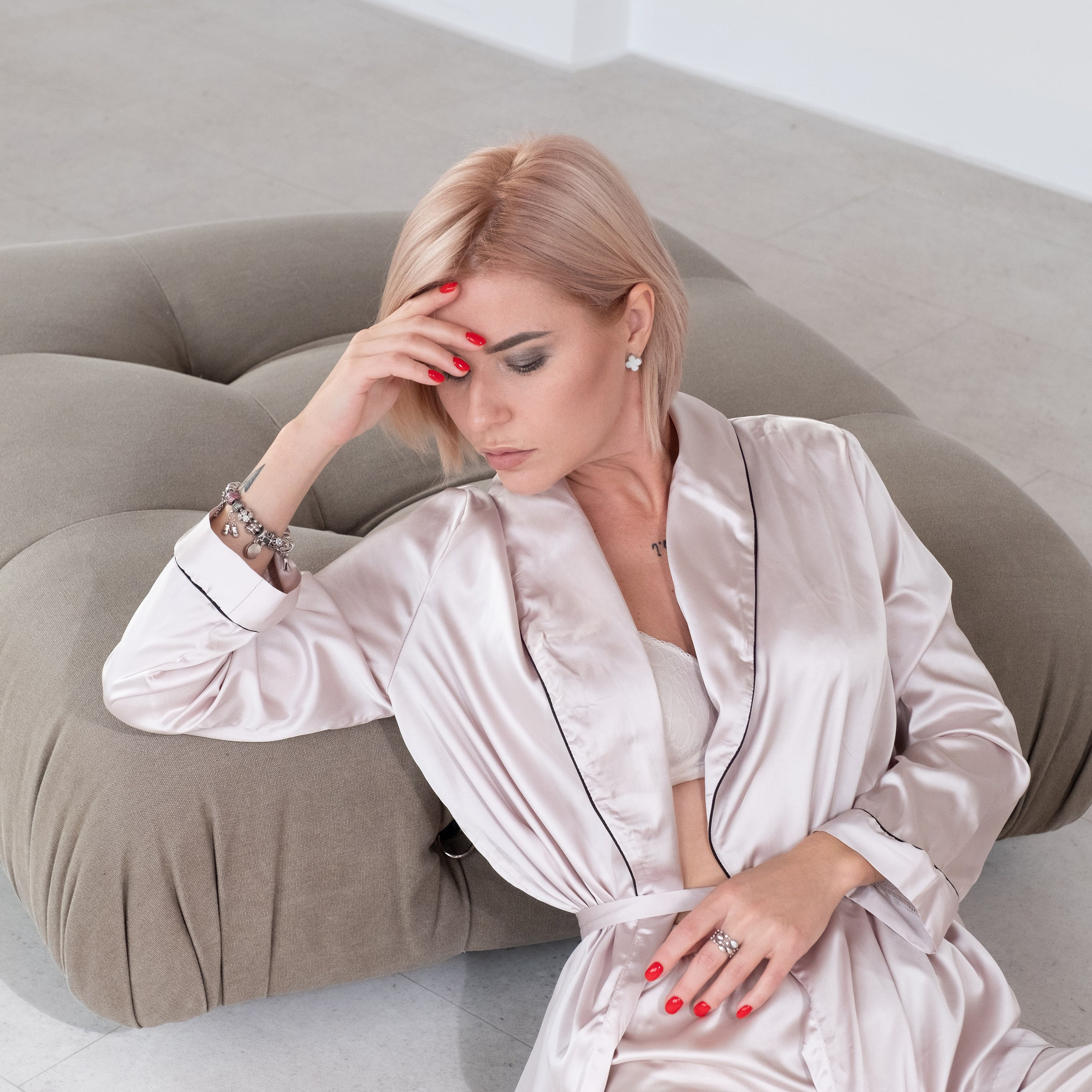 Юлия (косметолог)