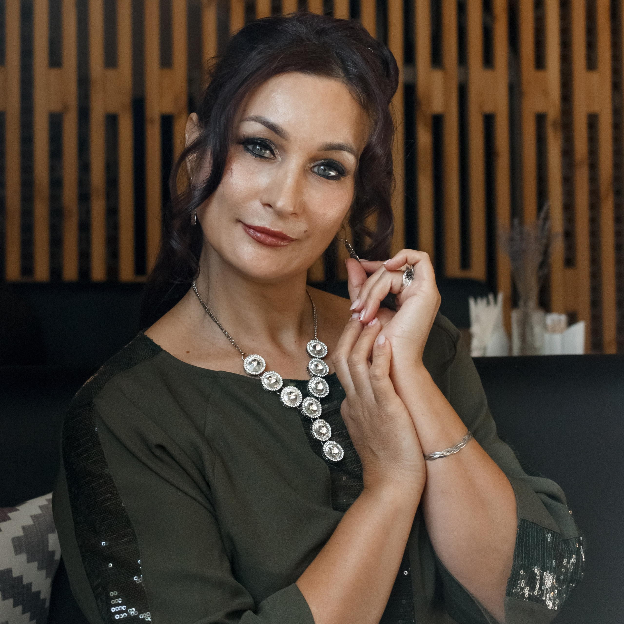 Теплый вечер в кафе