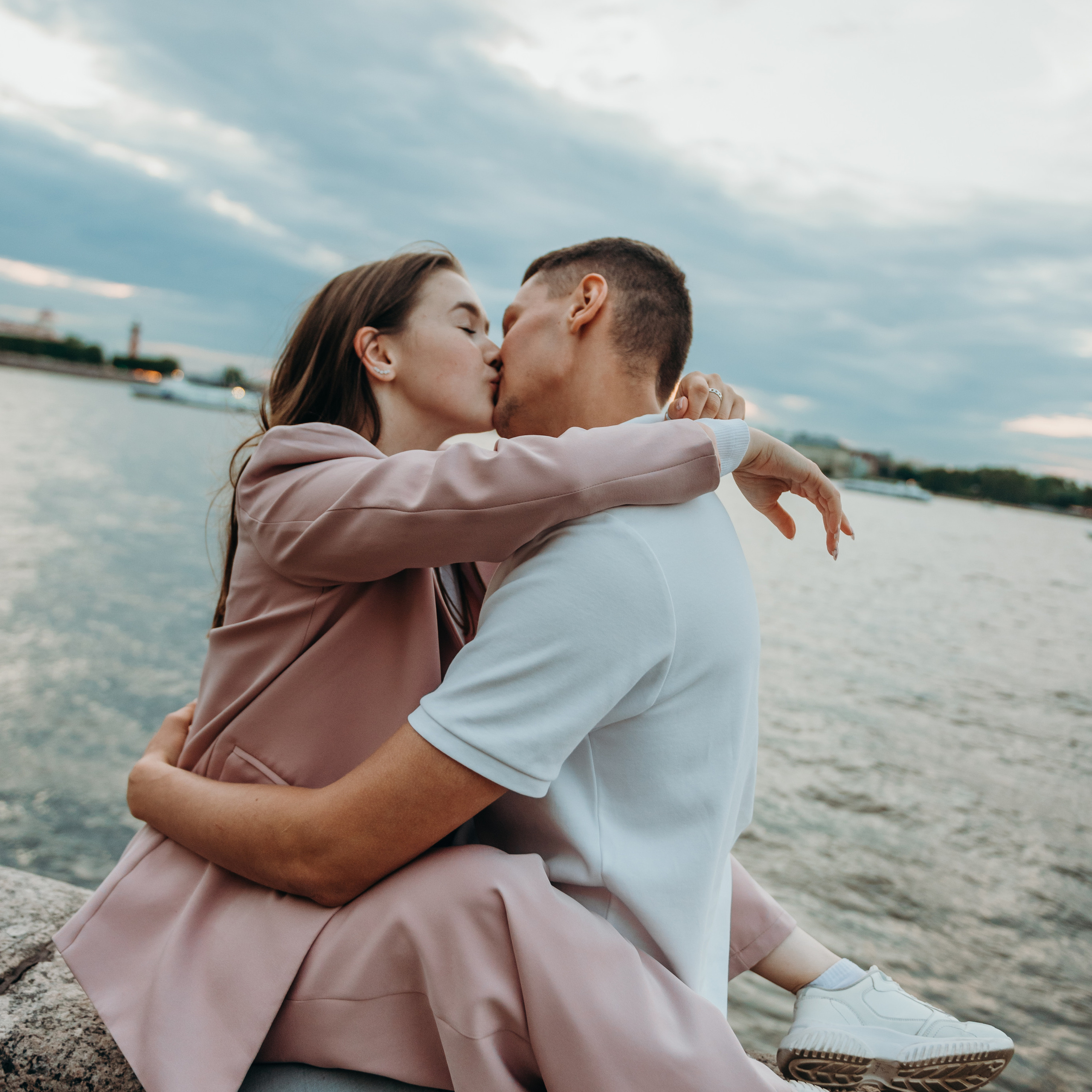 Закат, любовь и Петербург