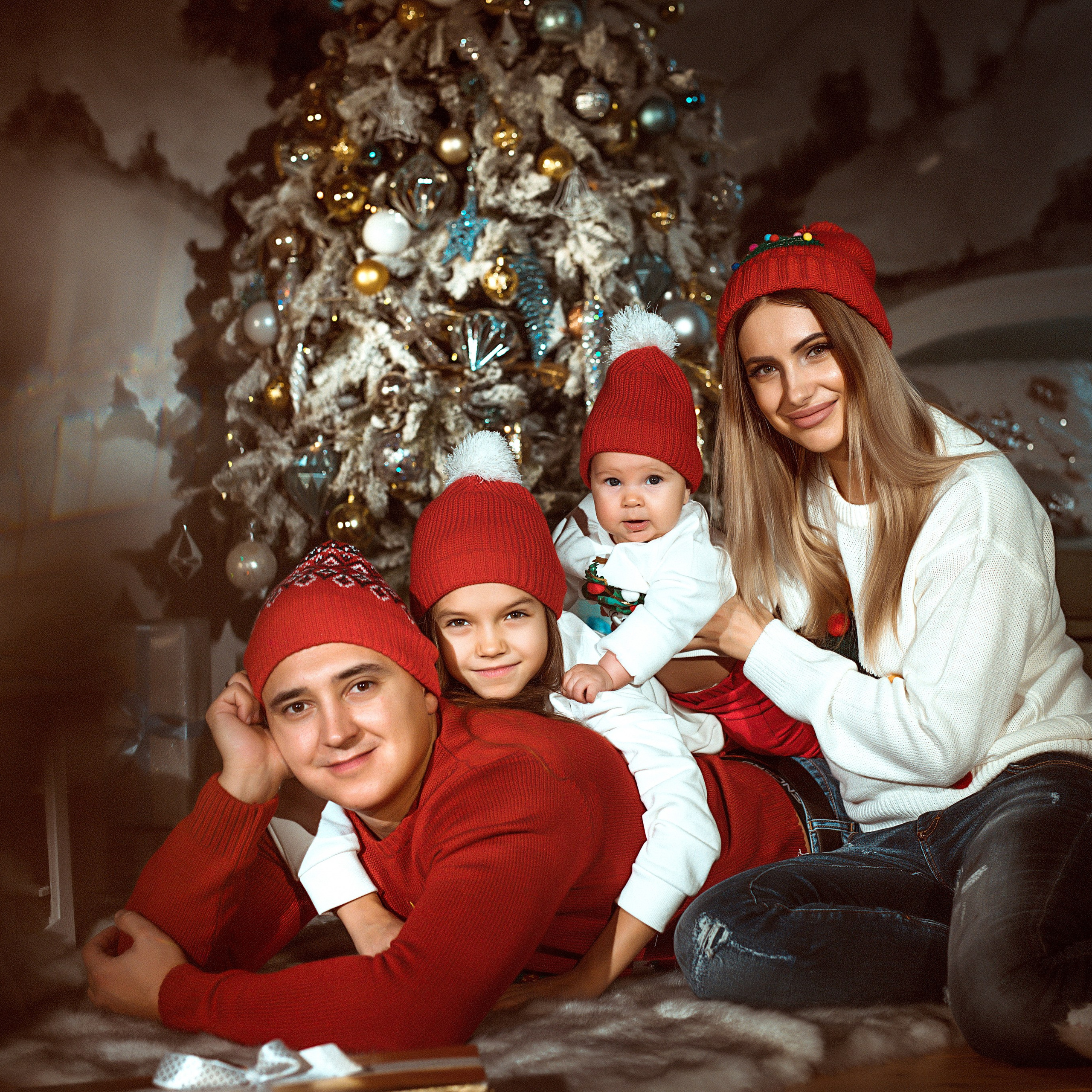 Лена, Женя малышка Белла и Златик