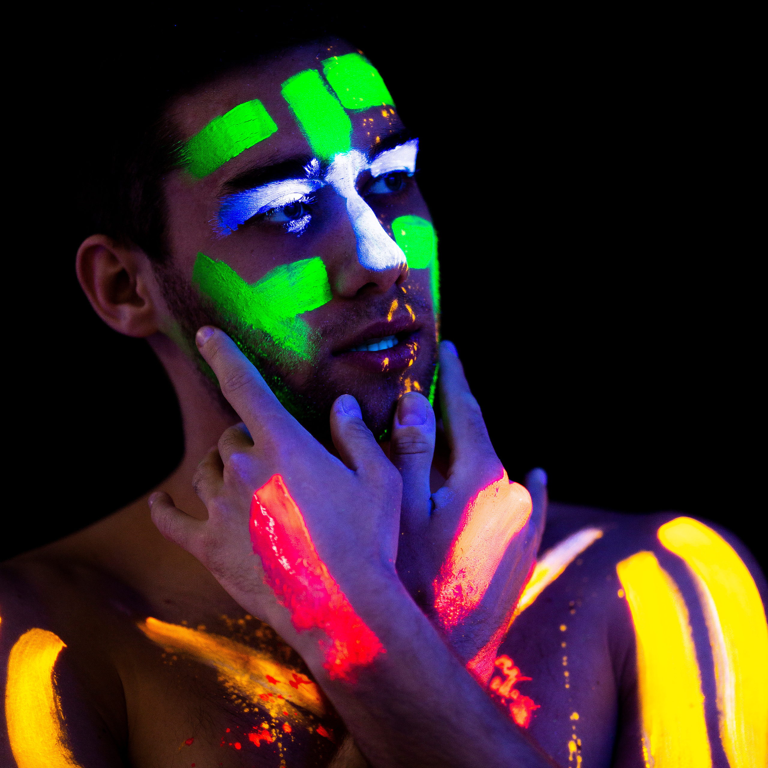 Съёмка в УФ свете. Фотограф в Уфе Николай Голованов