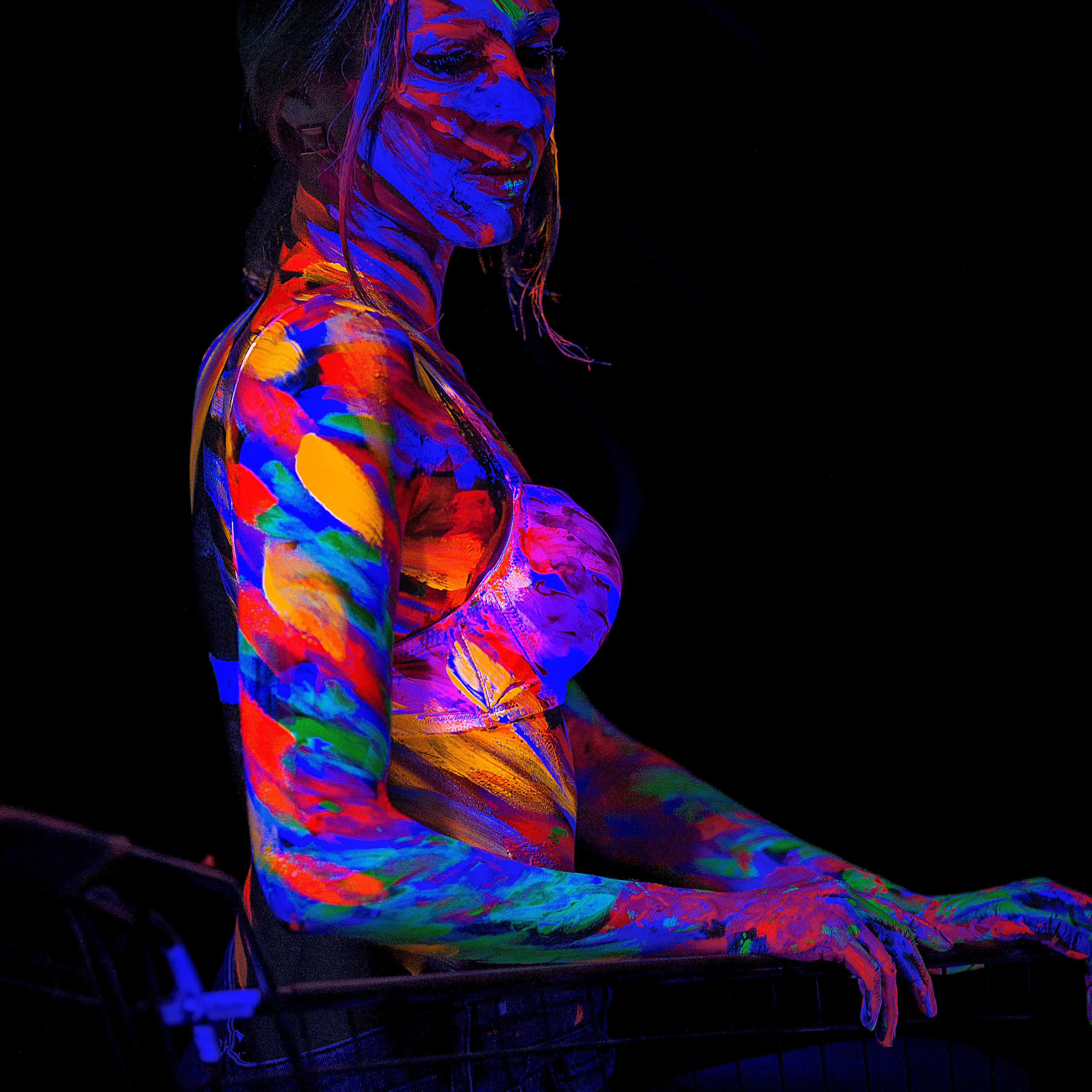 Съёмка в УФ свете. Фотограф в Уфе Николай Голованов