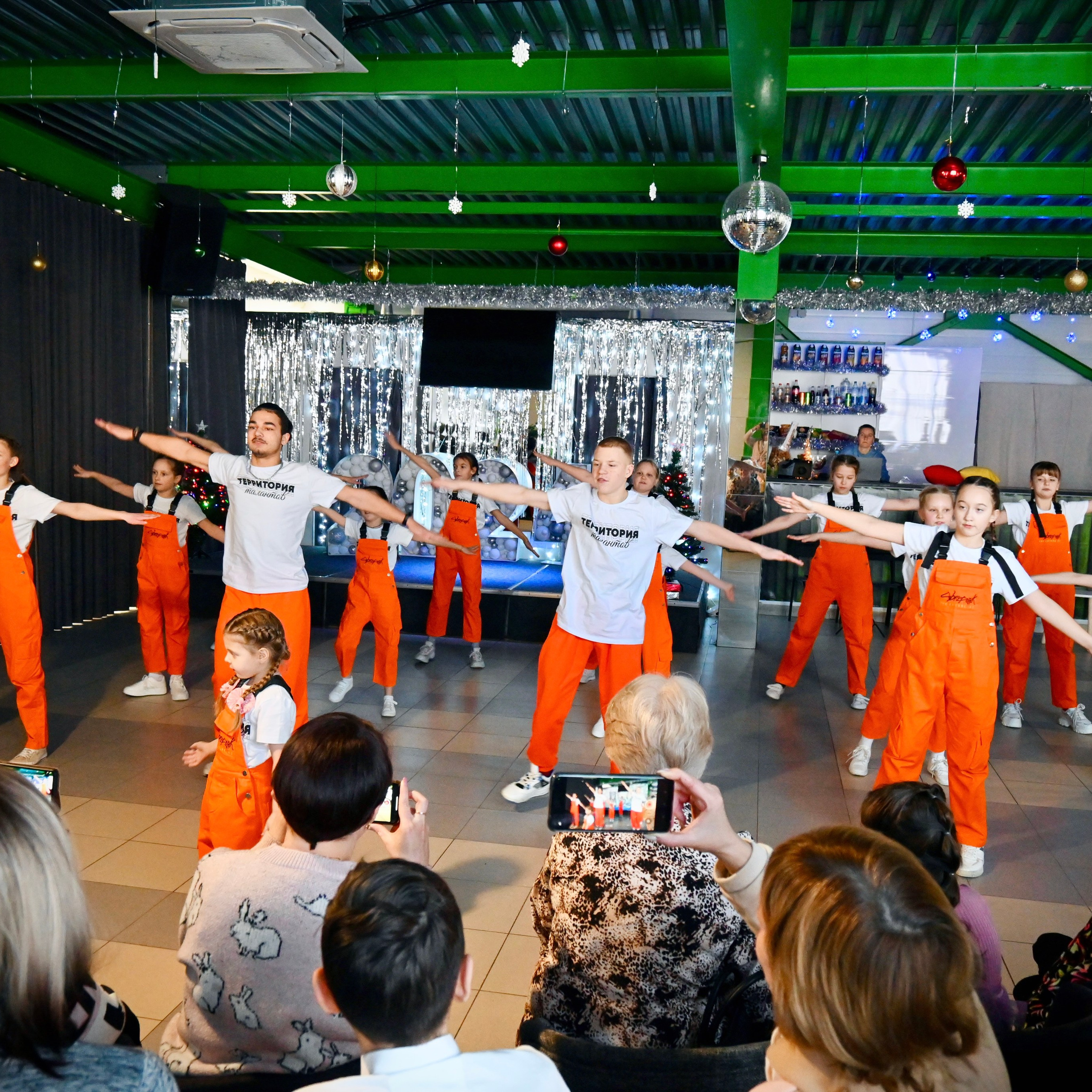 ОТЧЁТНЫЙ КОНЦЕРТ. Арт-пространство для детей и взрослых «ТЕРРИТОРИЯ ТАЛАНТОВ»