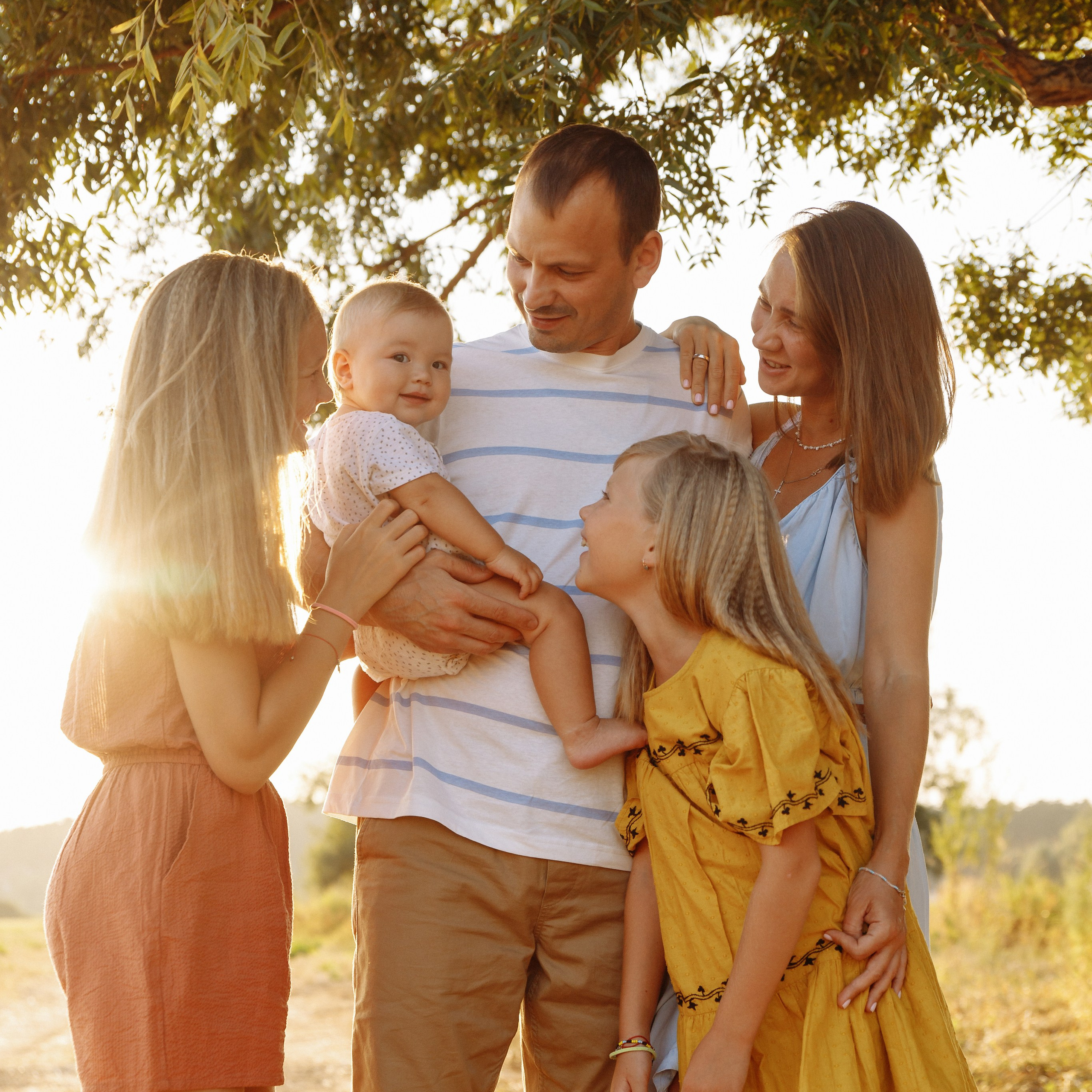 Дина и Леша, Соня, Катя, Женя