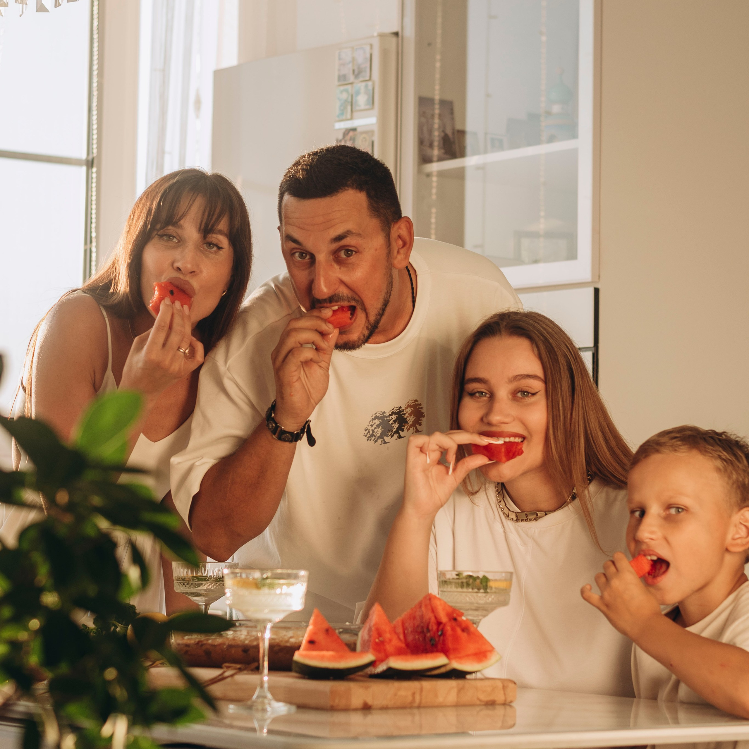 Мама папа я…