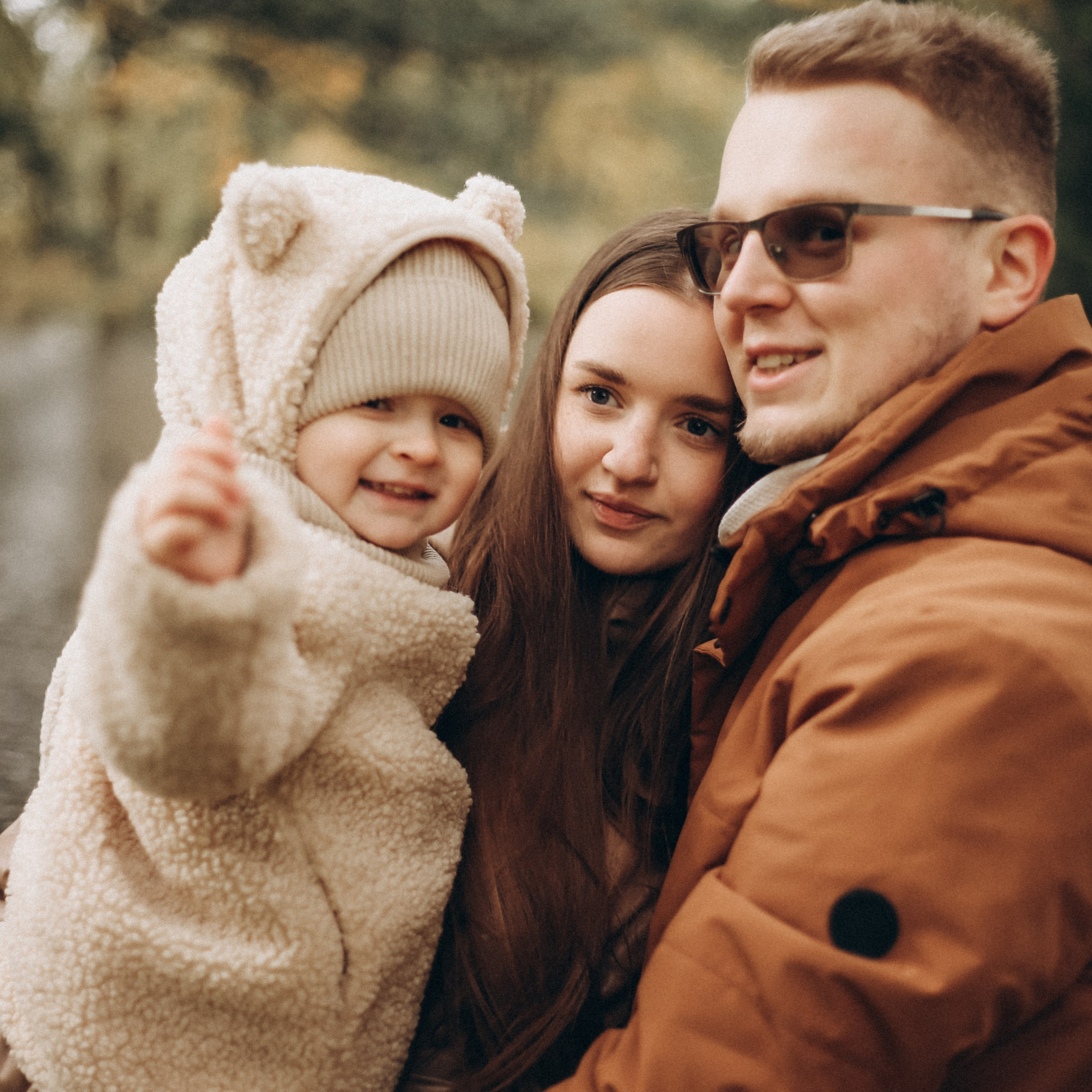 Денис, Олеся, Ваня