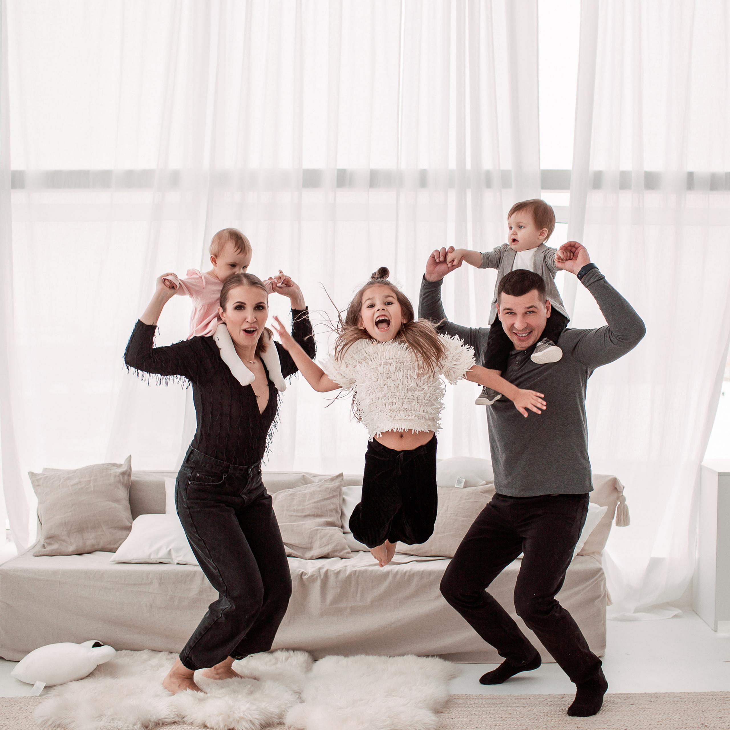 Наташа, Леша, Кира, Настюша и&nbsp;Артем