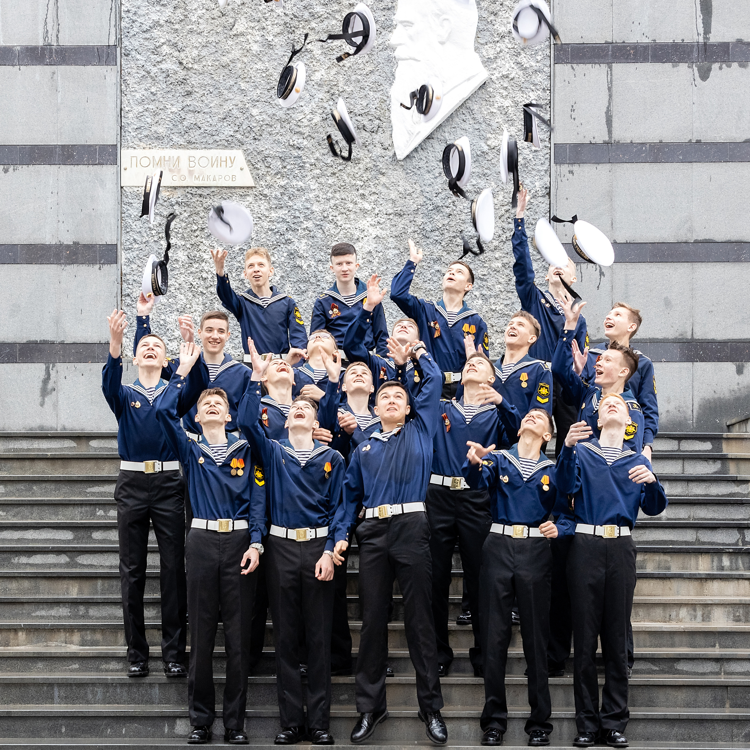 Отзывы. Стильный выпускной альбом Владивосток фотограф Вероника Мигачева