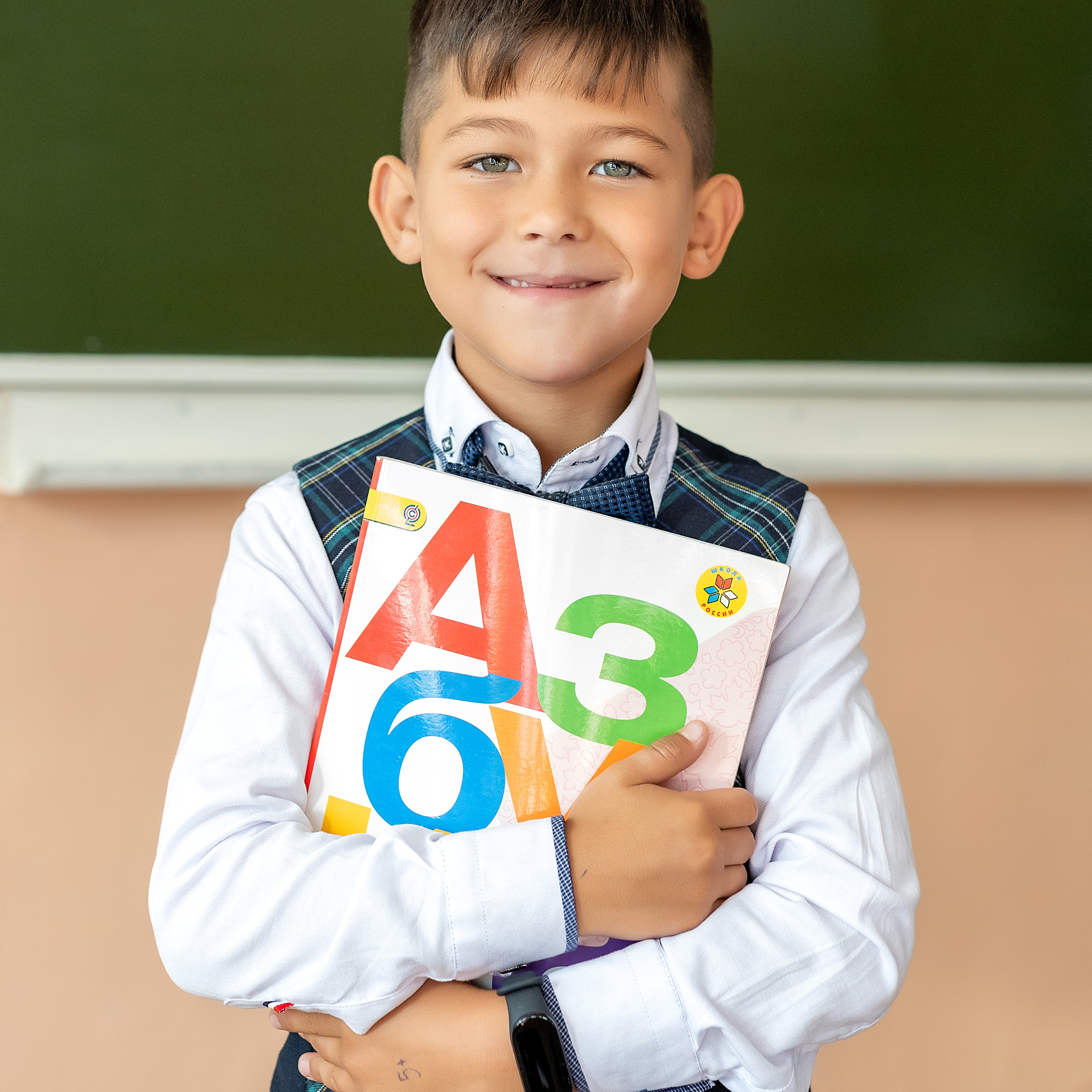 Отзывы. Стильный выпускной альбом Владивосток фотограф Вероника Мигачева