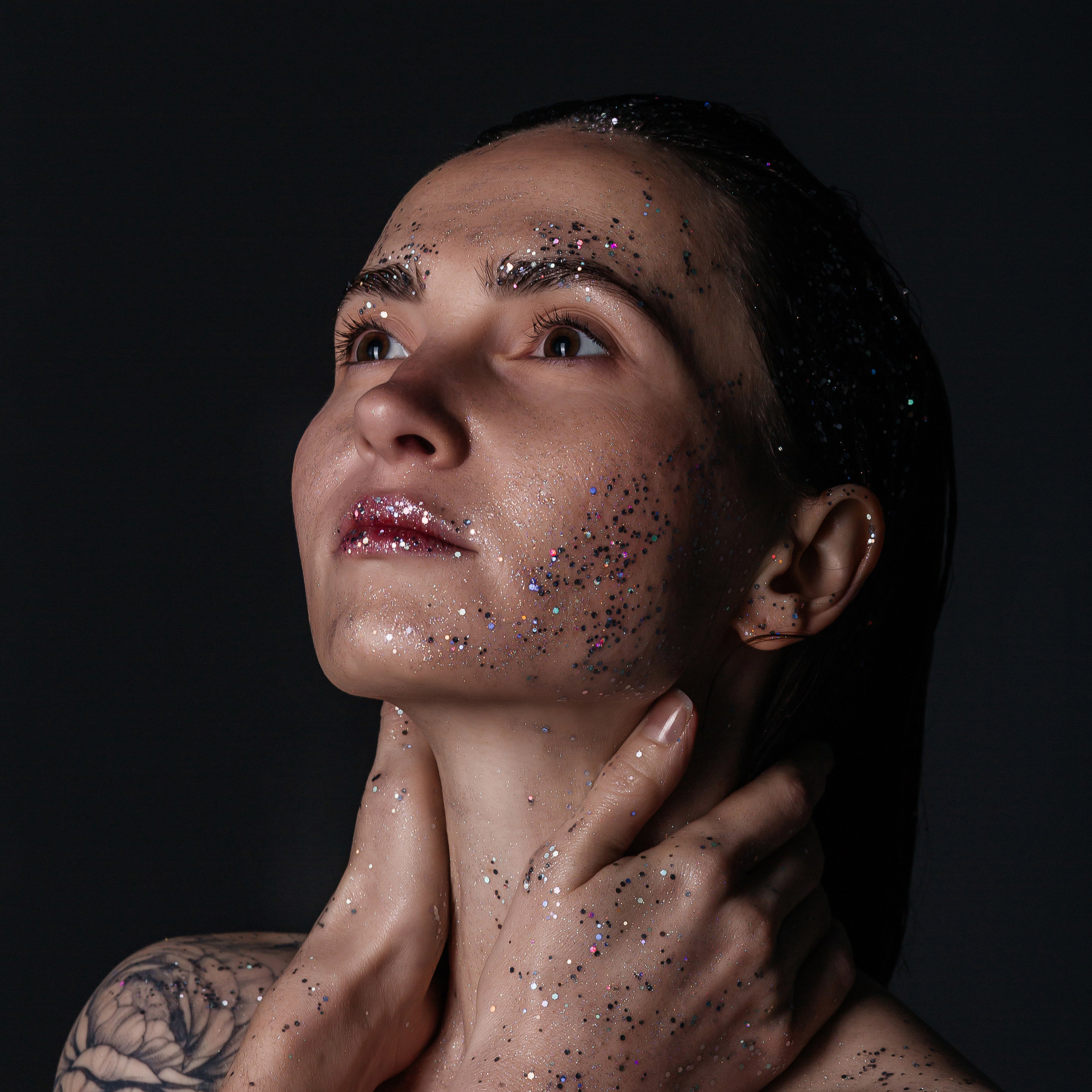 Аня (цветной свет)