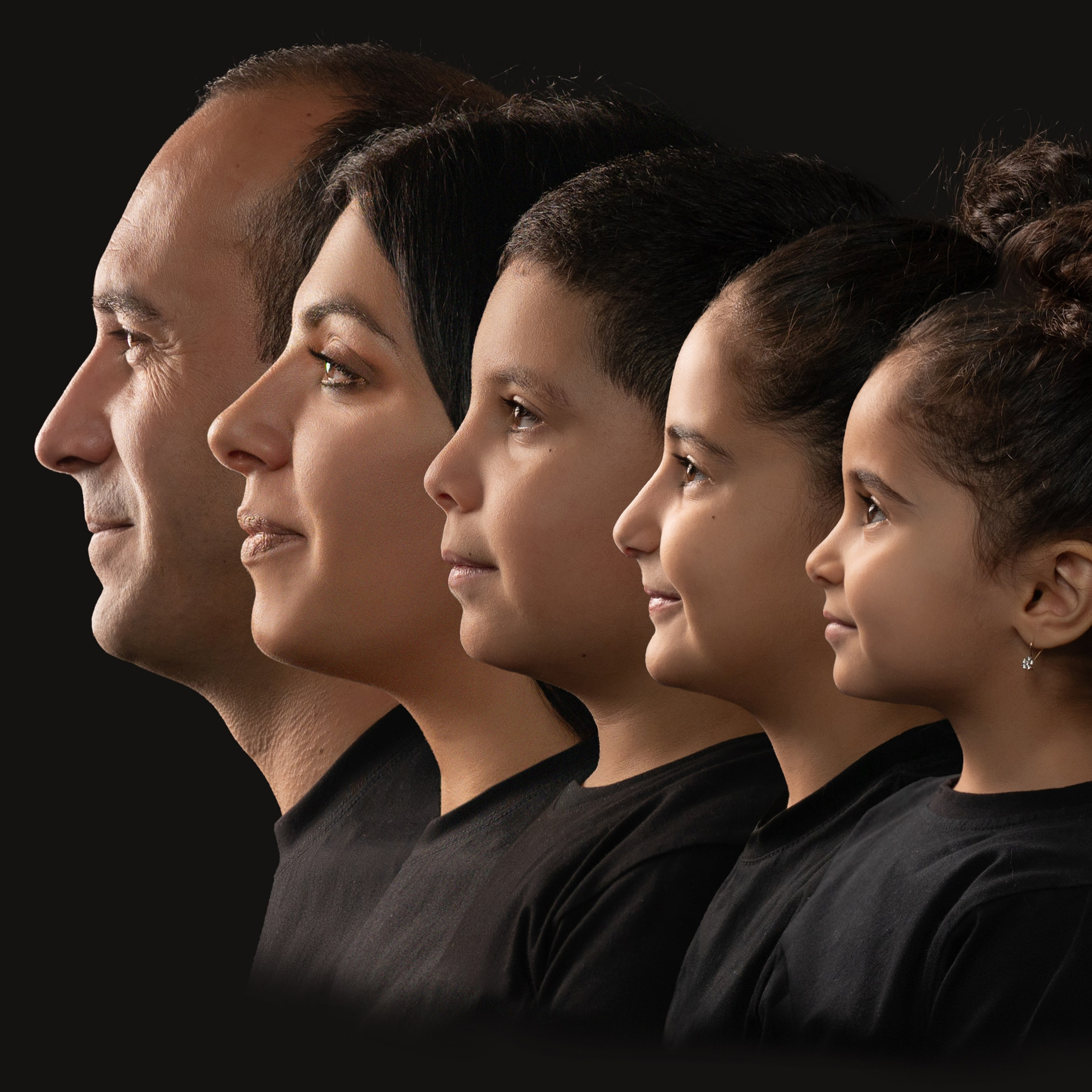 Назели и семья