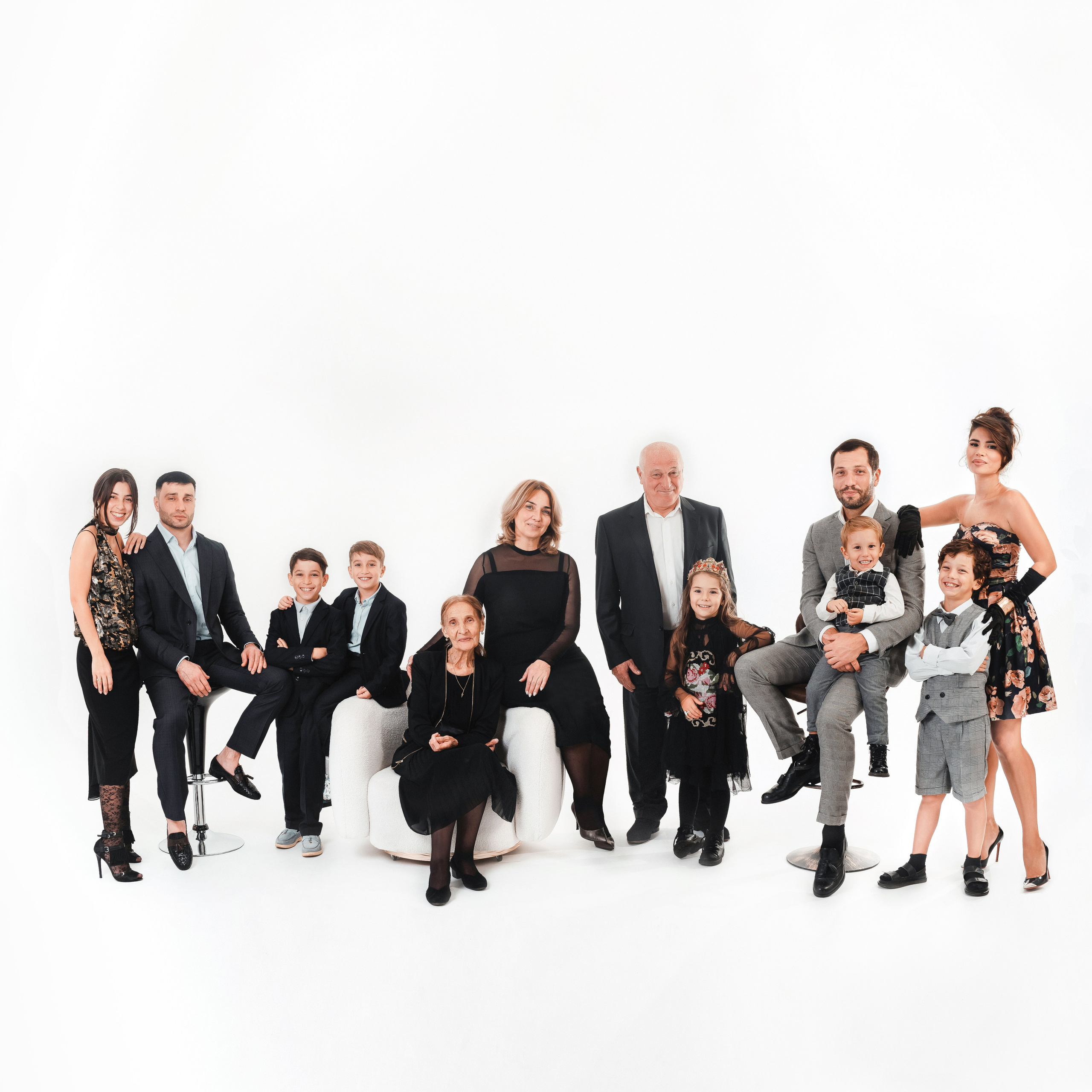 Дзера и СЕМЬЯ