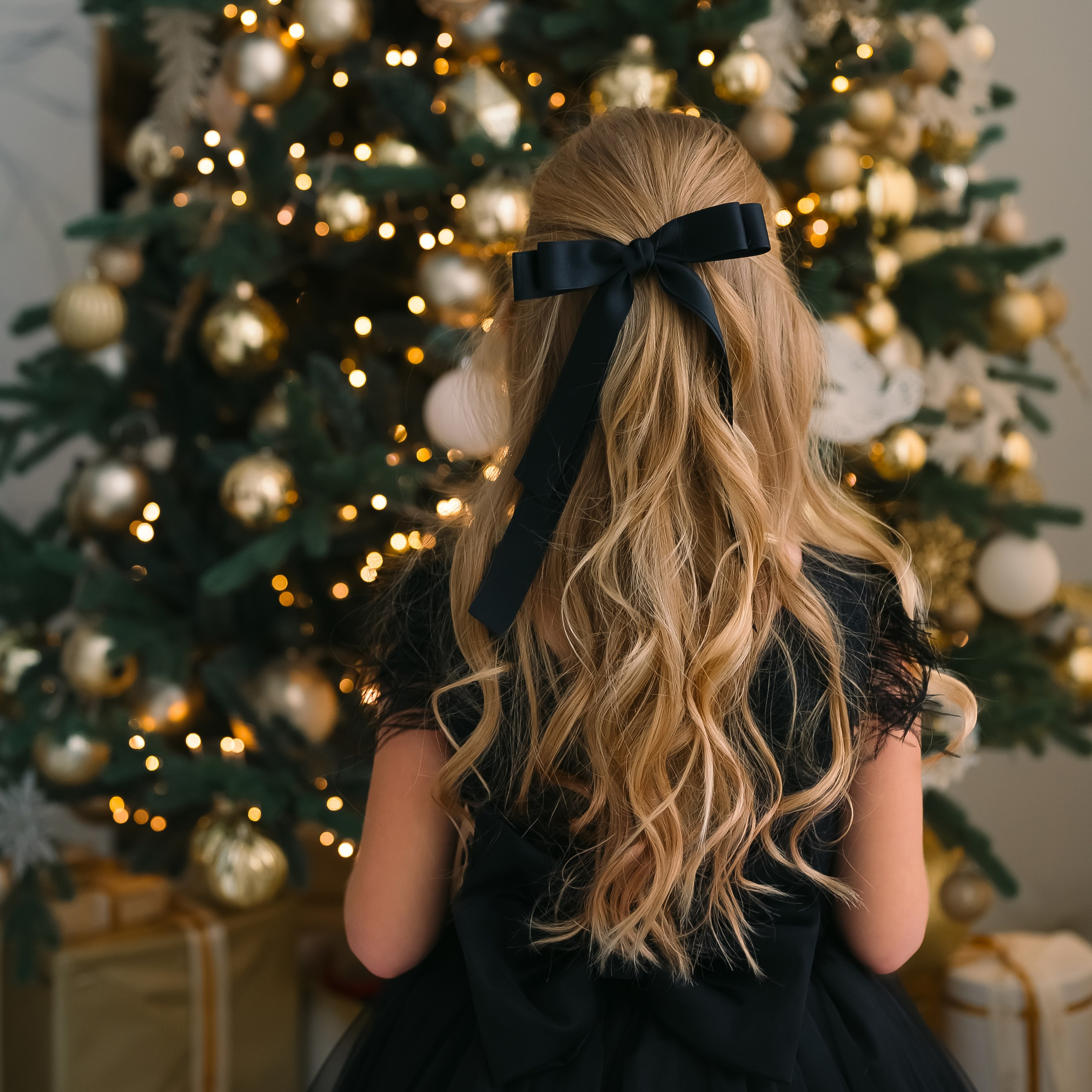 Оля и девочки