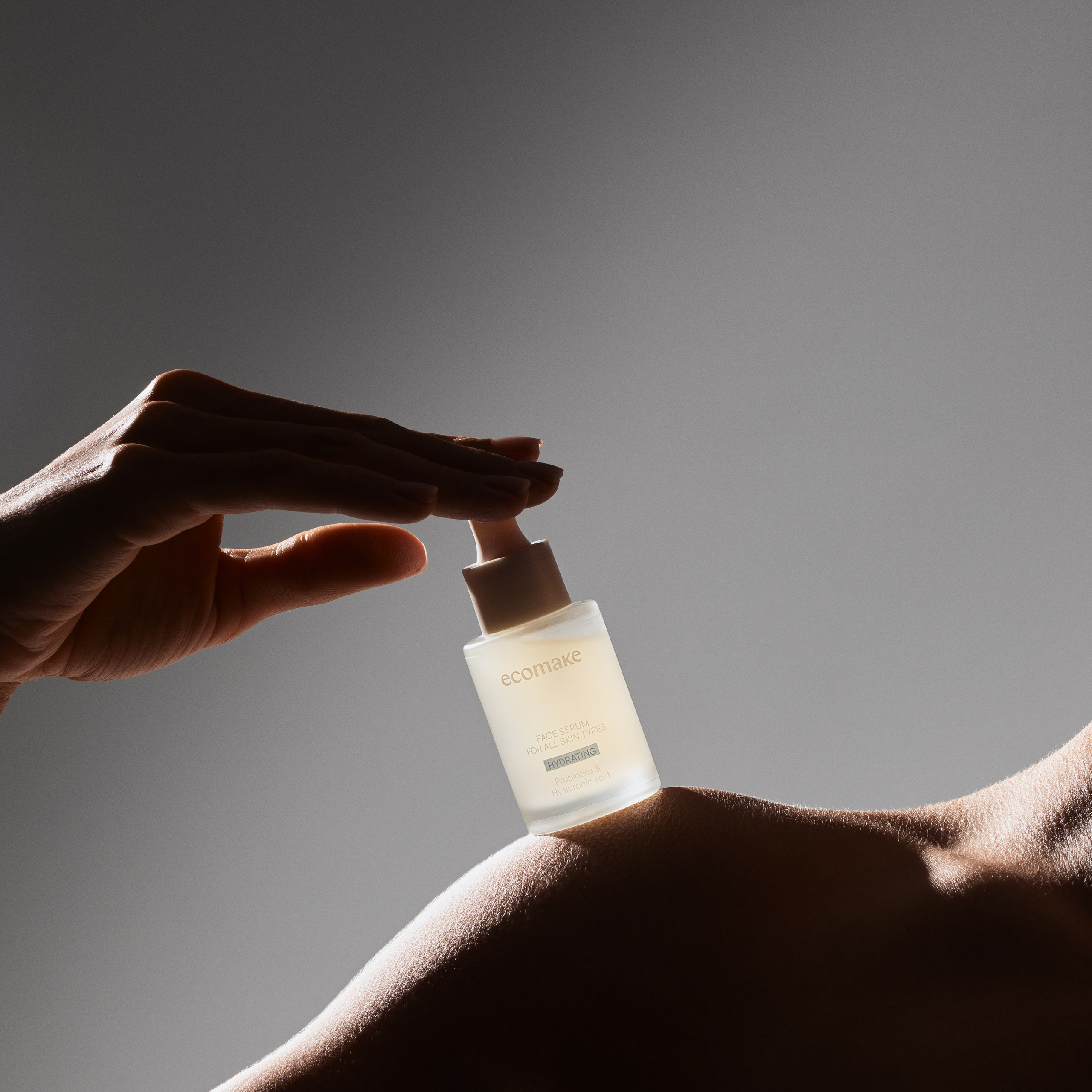 Body&product (фото с моделью и продуктом)